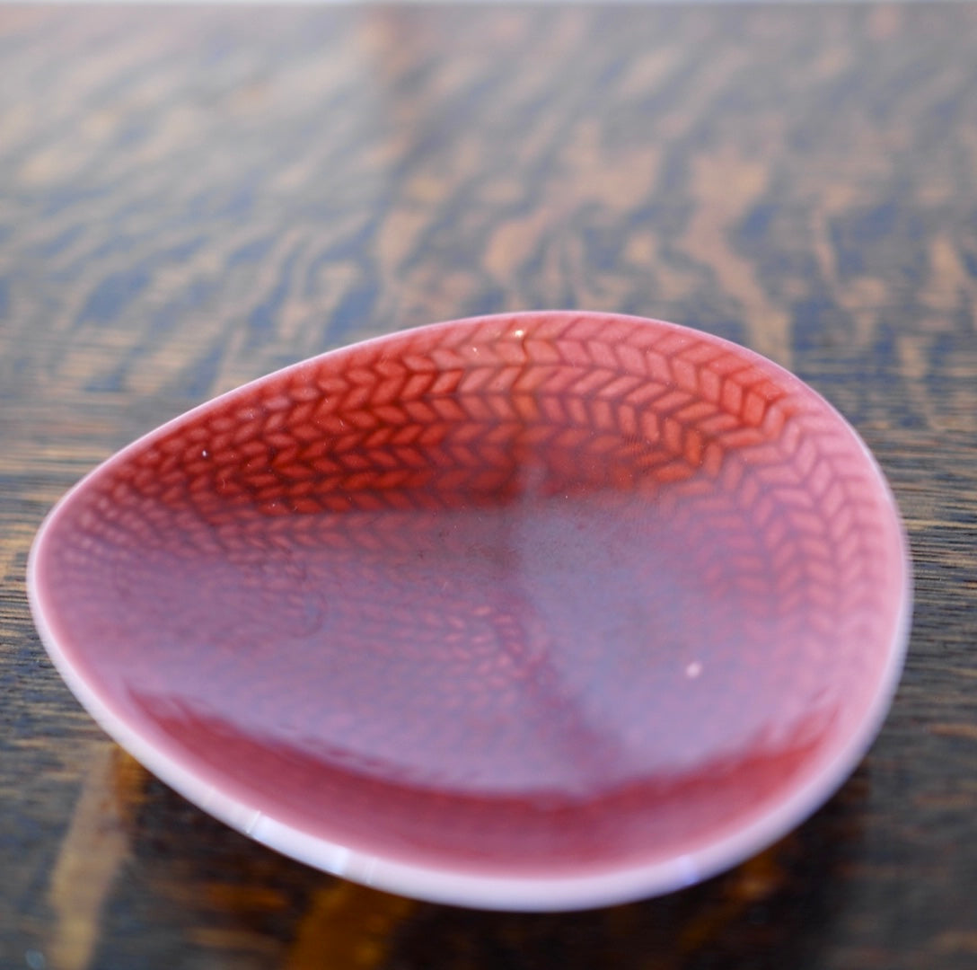 ロールストランド / Rorstrand ブラエルド / Bla Eld しずく形プレート レッド W9.5 北欧