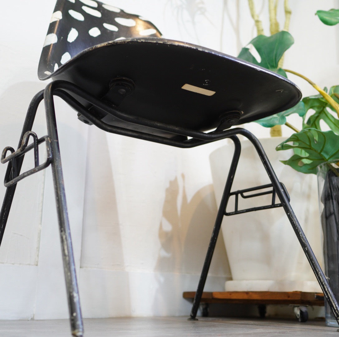 ハーマンミラー / Herman Miller ペイント サイドシェルチェア スタッキングベース チャールズ&レイ・イームズ FRP 外マウント ヴィンテージ