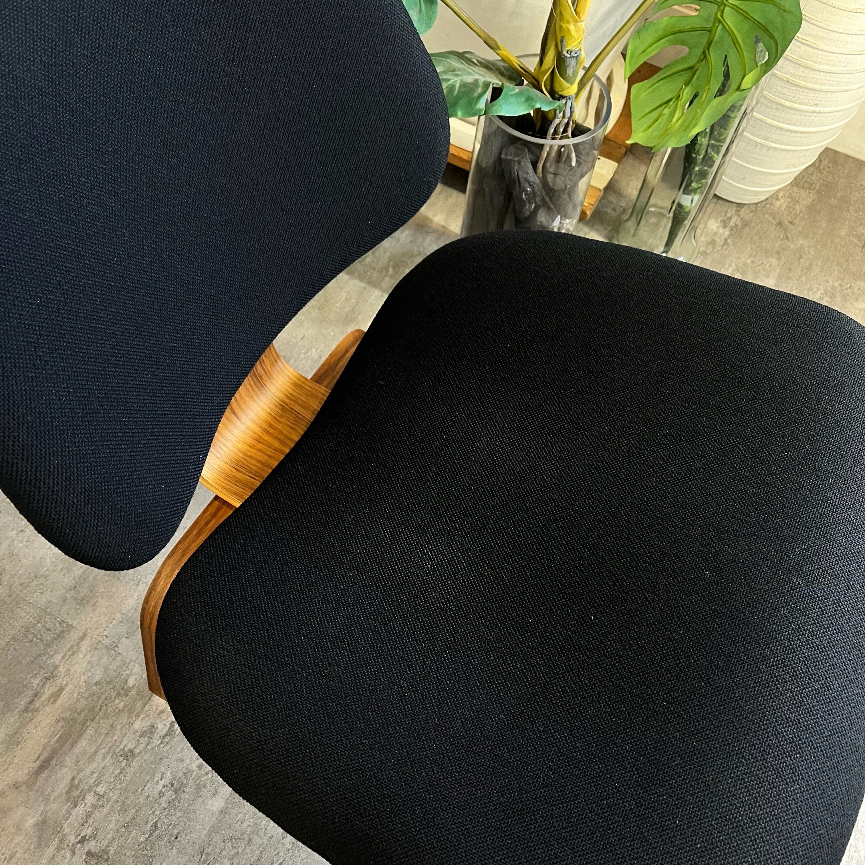 ハーマンミラー / Herman Miller プライウッドラウンジチェア LCW パット付 チャールズ&レイ・イームズ