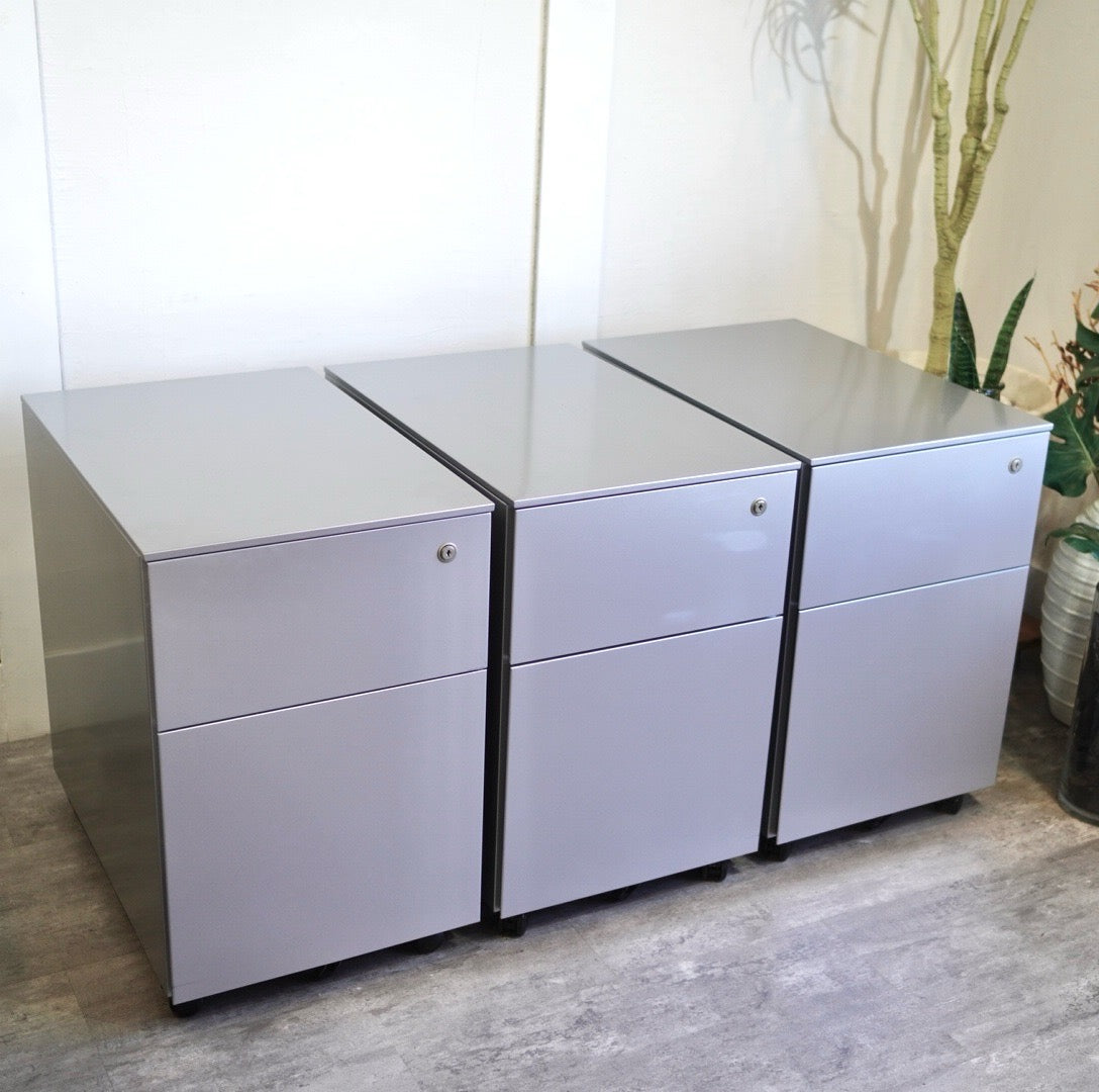 カッシーナイクスシー / Cassina ixc. AF ドロアー デスクワゴン イタリア