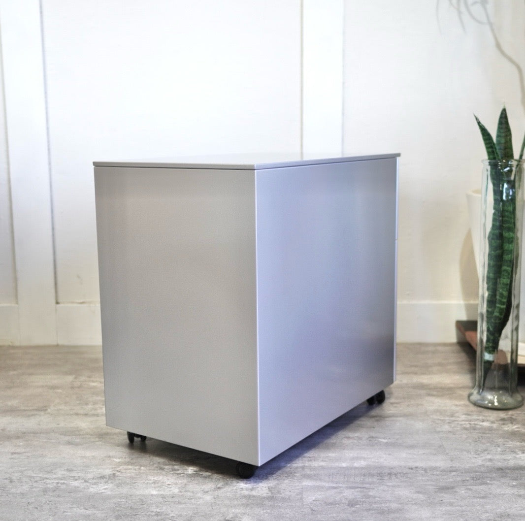 カッシーナイクスシー / Cassina ixc. AF ドロアー デスクワゴン イタリア