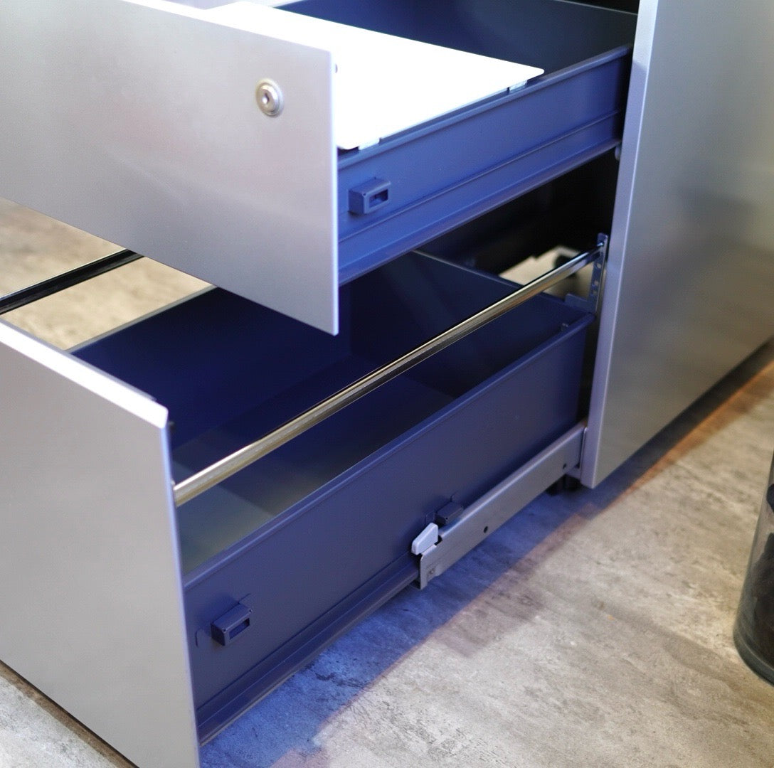 カッシーナイクスシー / Cassina ixc. AF ドロアー デスクワゴン イタリア