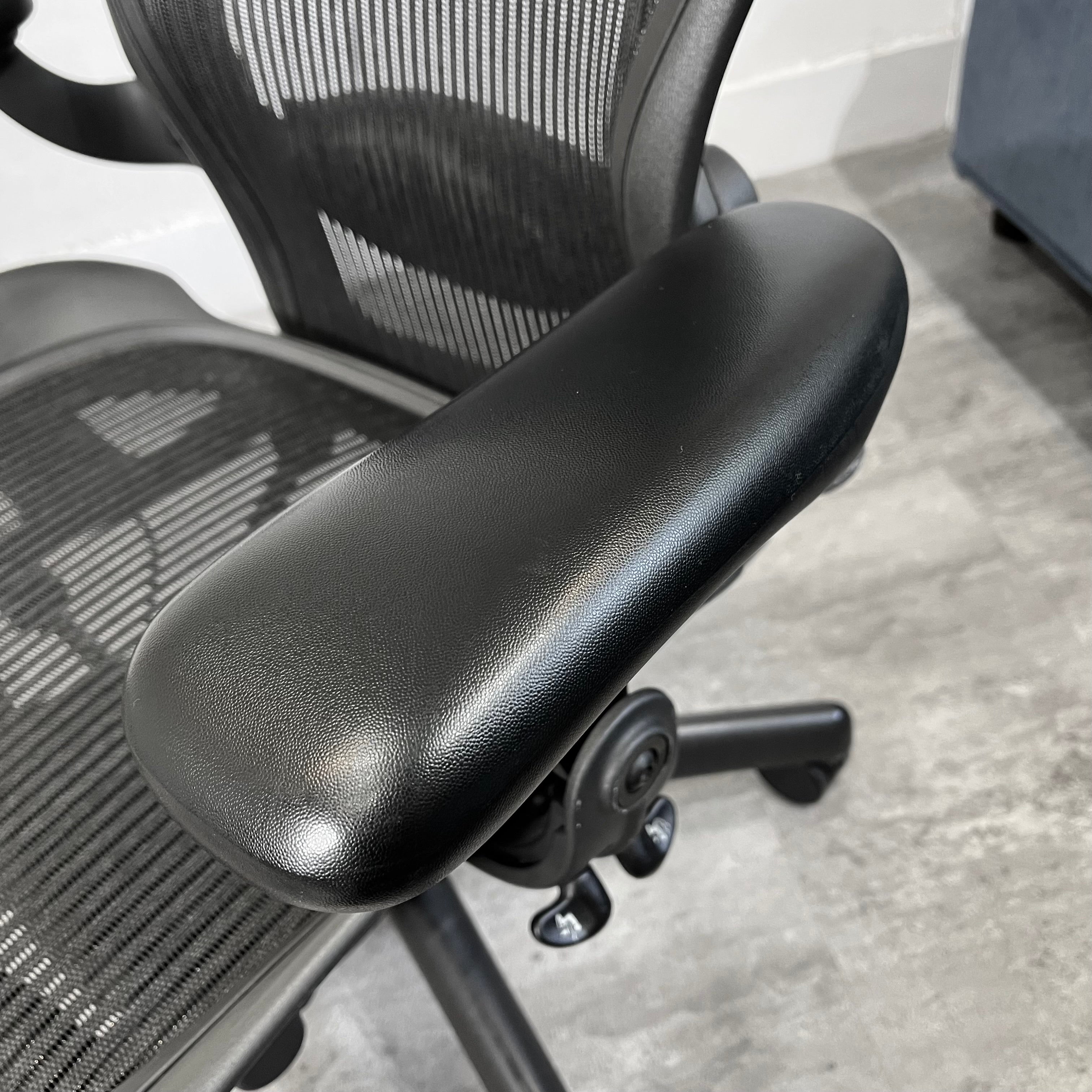 ハーマンミラー / HermanMiller アーロンチェア / Aeron Chairs クラシック ランバーサポート Size B