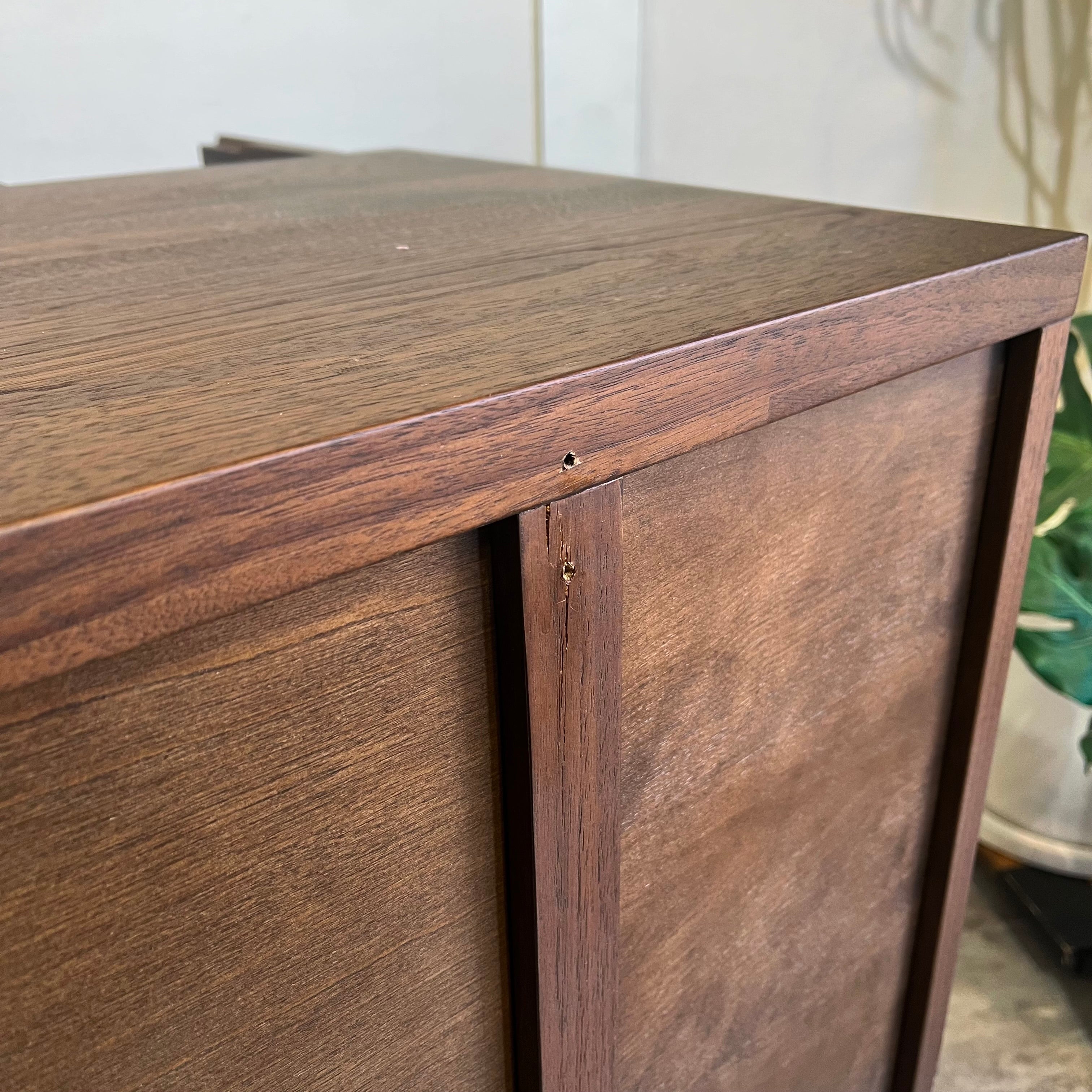 ソース / source Yホープ / Y HOPE キャビネット 133 カップボード 食器棚ウォールナット 展示品