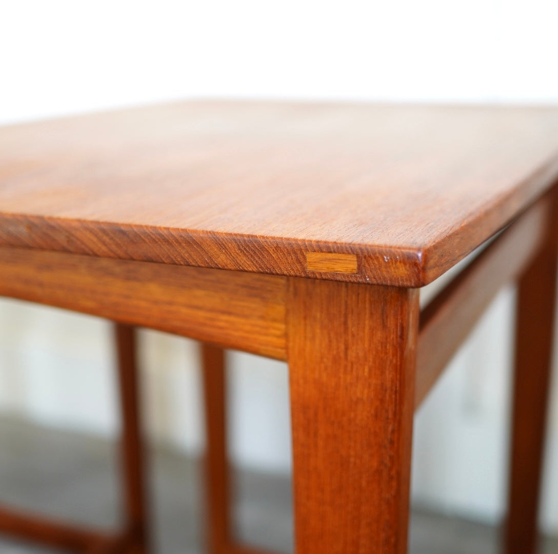 イギリスヴィンテージ ネストテーブル コーヒーテーブル チーク材