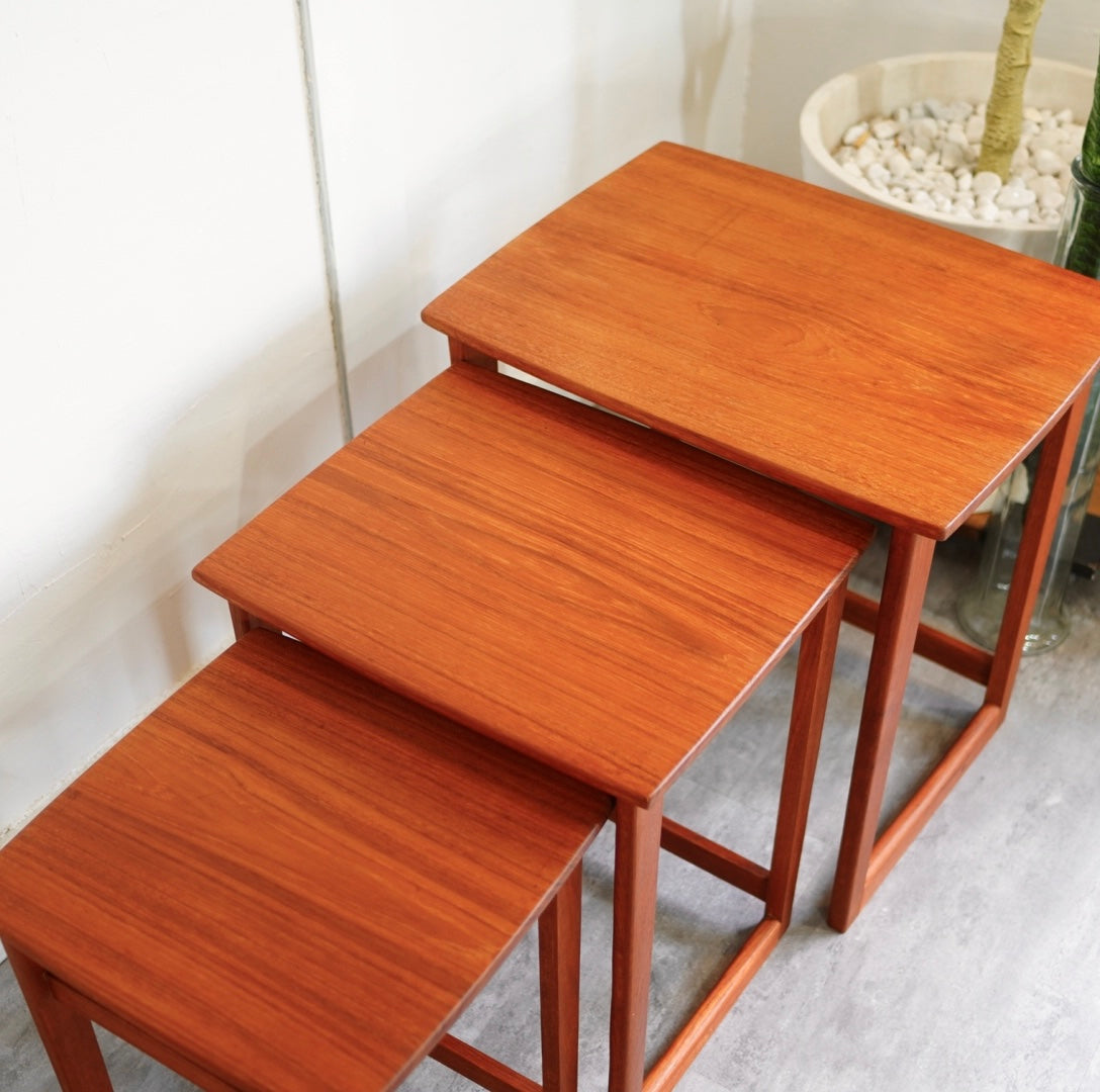 イギリスヴィンテージ ネストテーブル コーヒーテーブル チーク材