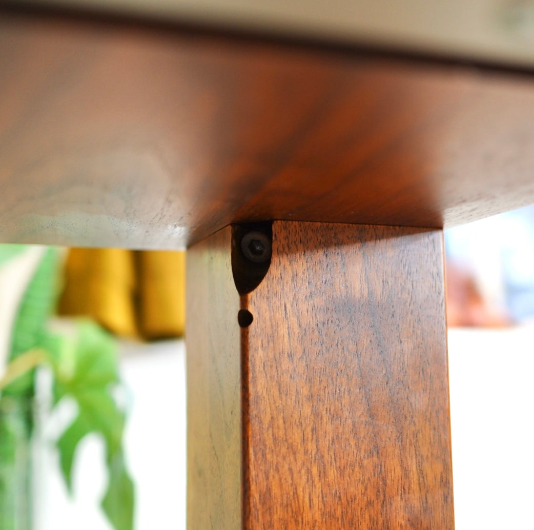 ウォールナット材 ダイニングテーブル 180㎝ 無垢