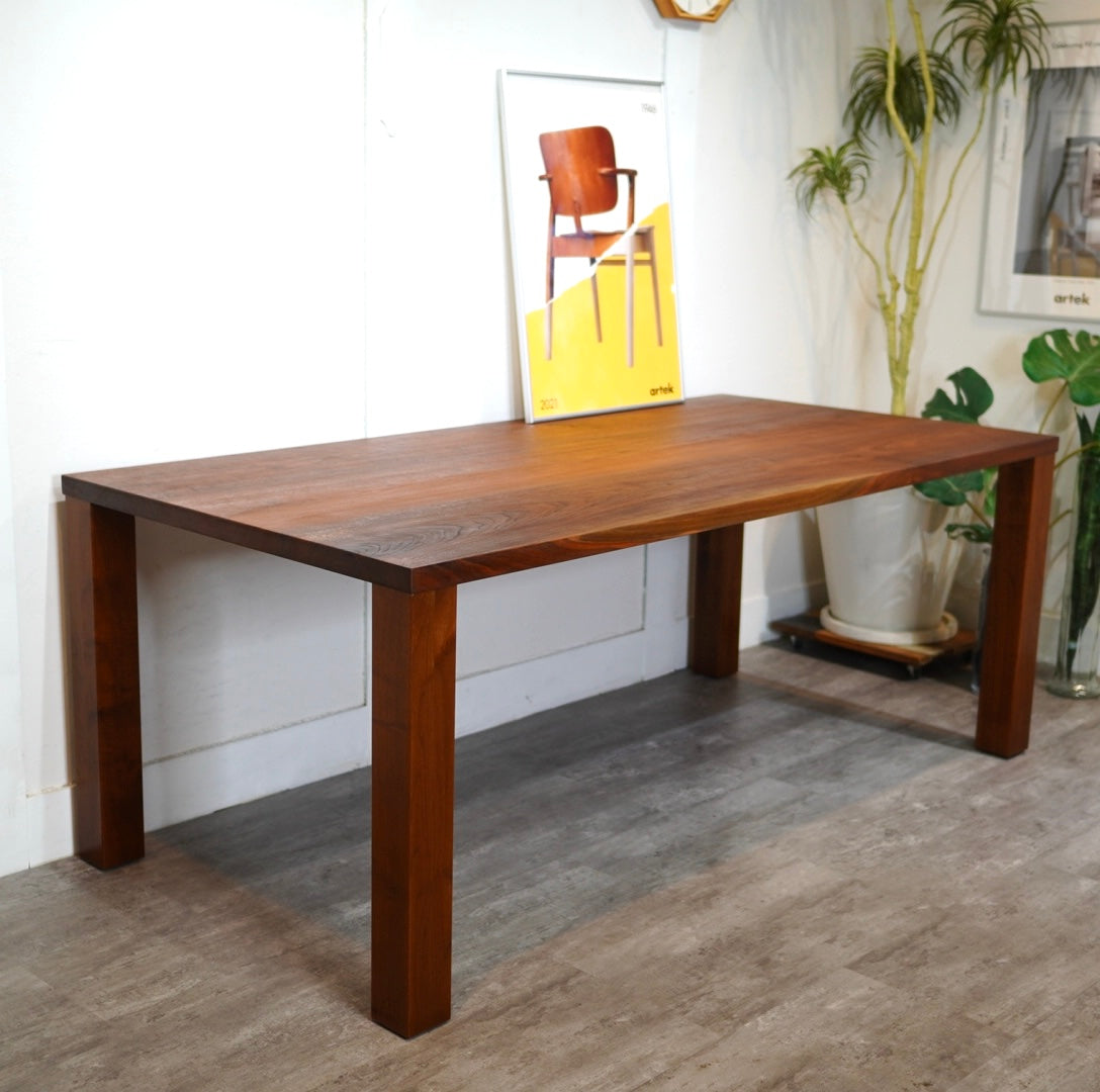 ウォールナット材 ダイニングテーブル 180㎝ 無垢