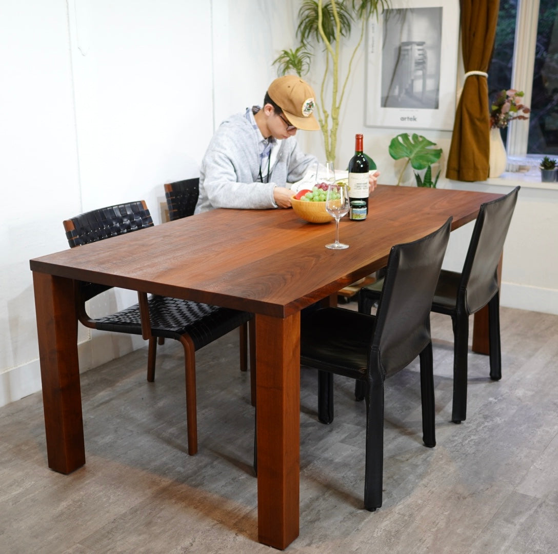 ウォールナット材 ダイニングテーブル 180㎝ 無垢