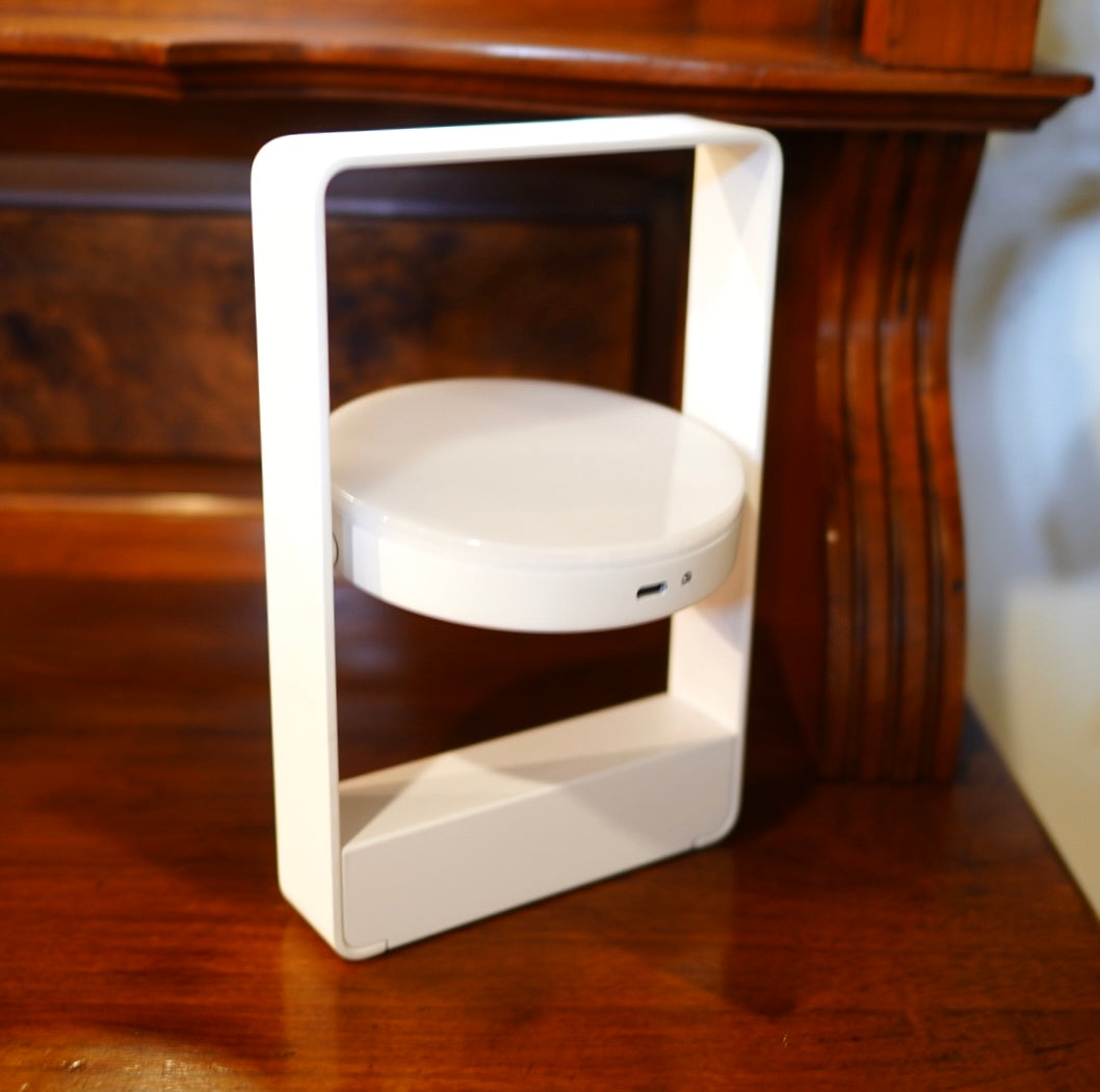 ケース・ファニチャー / Case Furniture Mouro ポータブルランプ