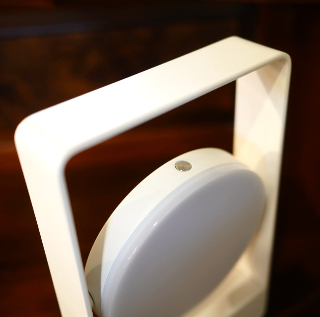 ケース・ファニチャー / Case Furniture Mouro ポータブルランプ