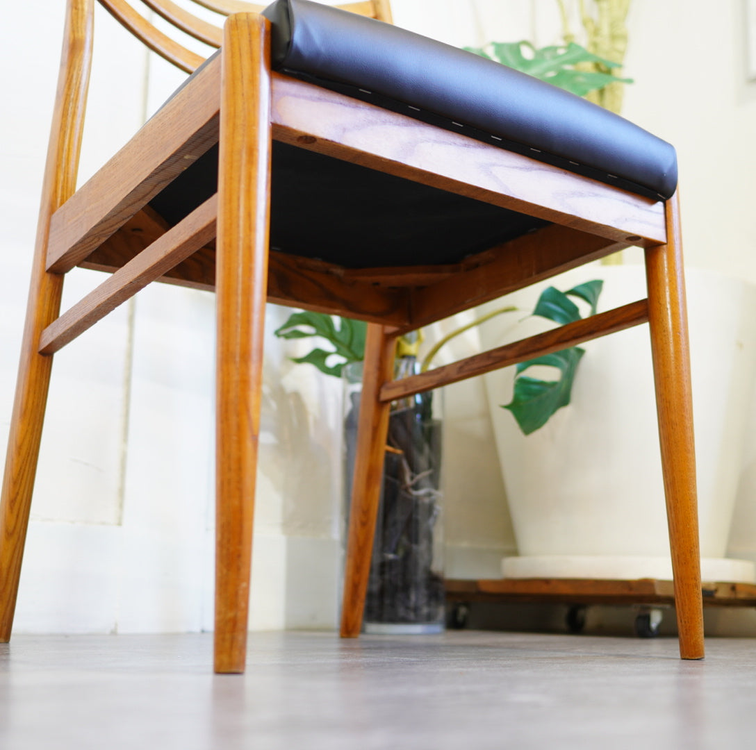 ジャパンヴィンテージ ダイニングチェア 北欧スタイル ナラ無垢材