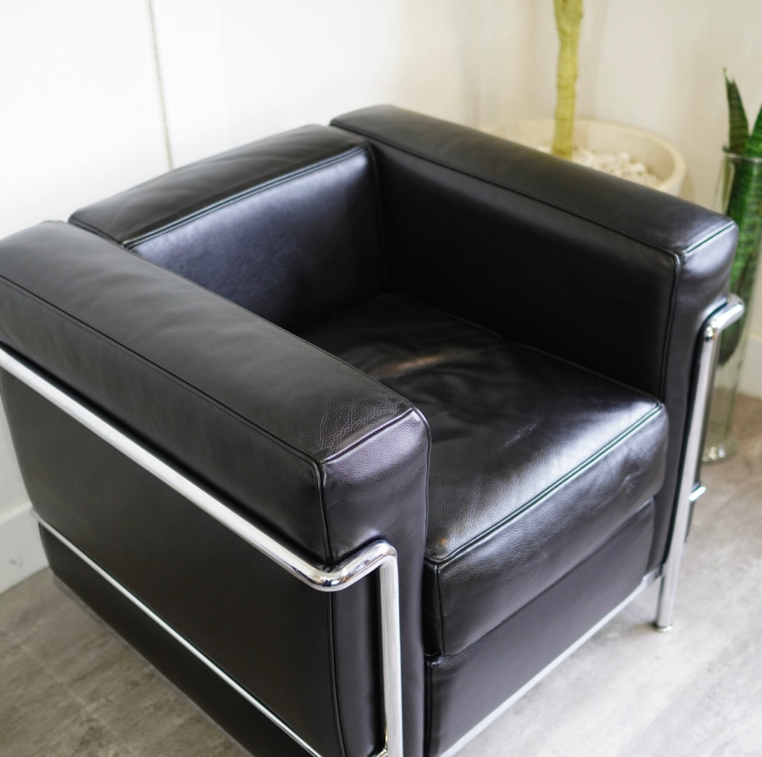 カッシーナ / Cassina LC2 1人掛けソファ ブラック ル・コルビュジェ 本革