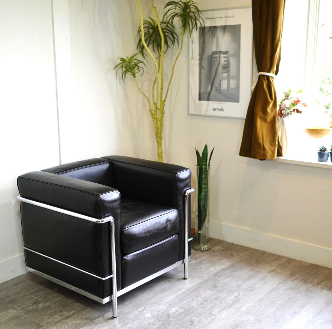 カッシーナ / Cassina LC2 1人掛けソファ ブラック ル・コルビュジェ 本革