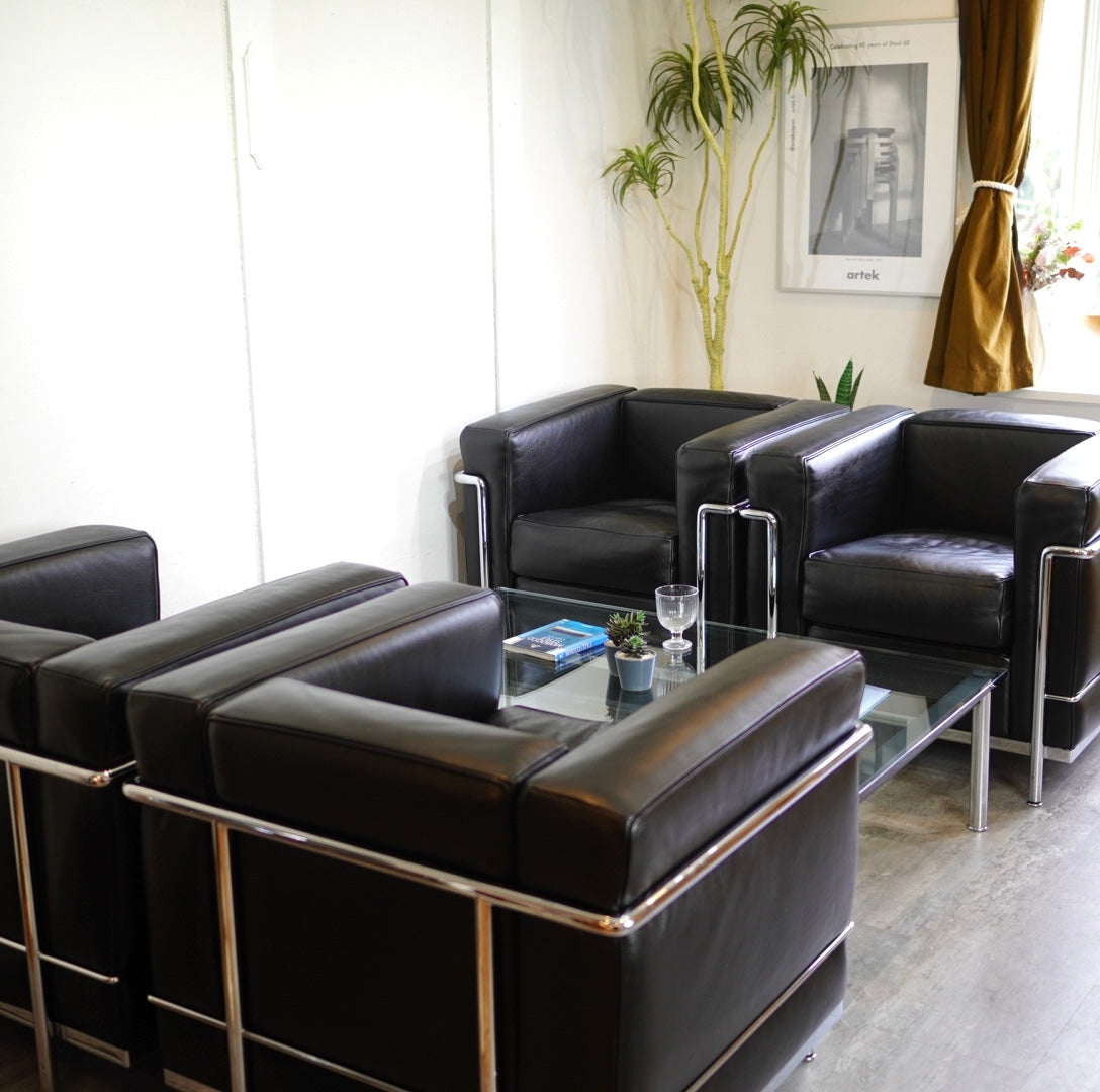 カッシーナ / Cassina LC2 1人掛けソファ ブラック ル・コルビュジェ 本革