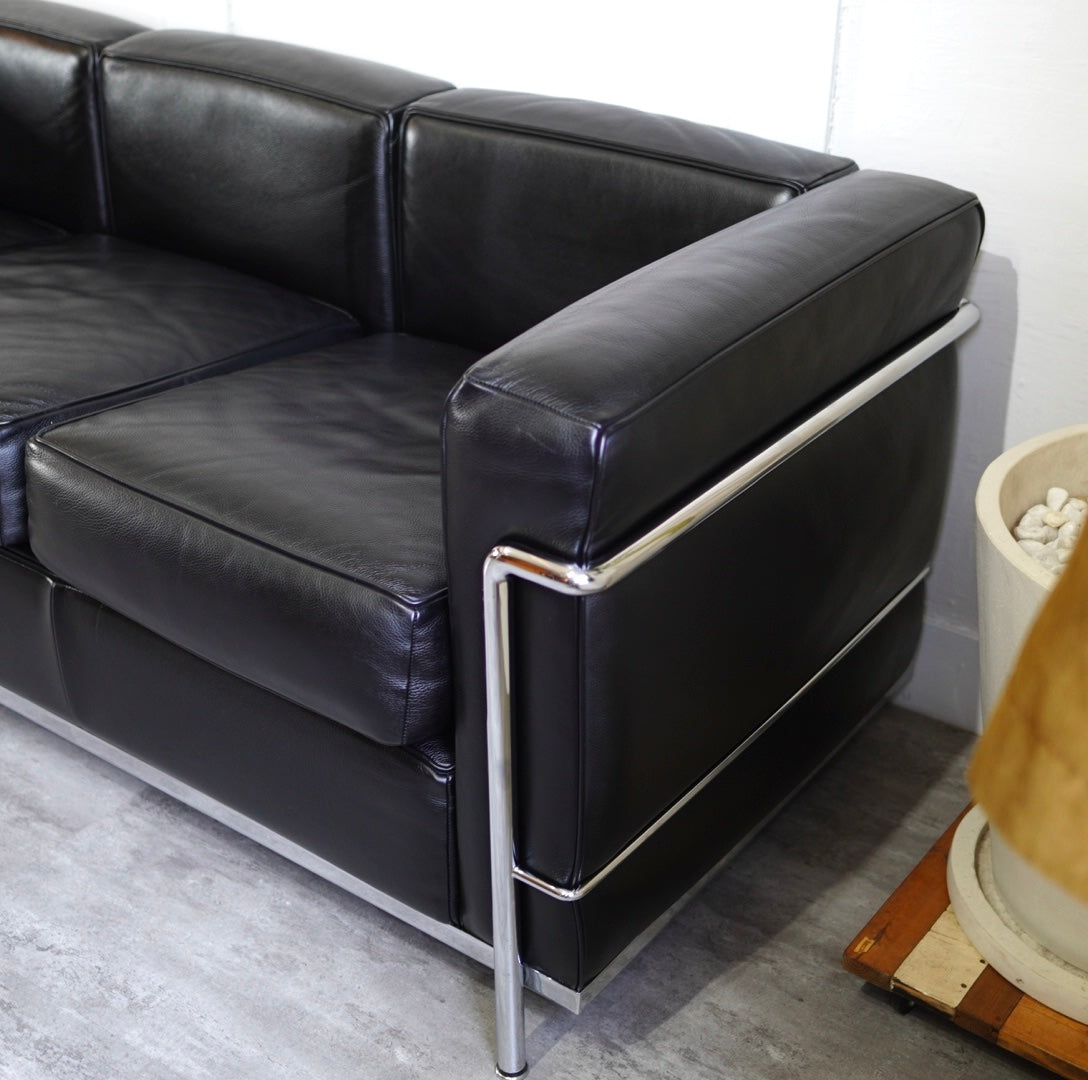 カッシーナ / Cassina LC2 3人掛けソファ ブラック ル・コルビュジェ 本革