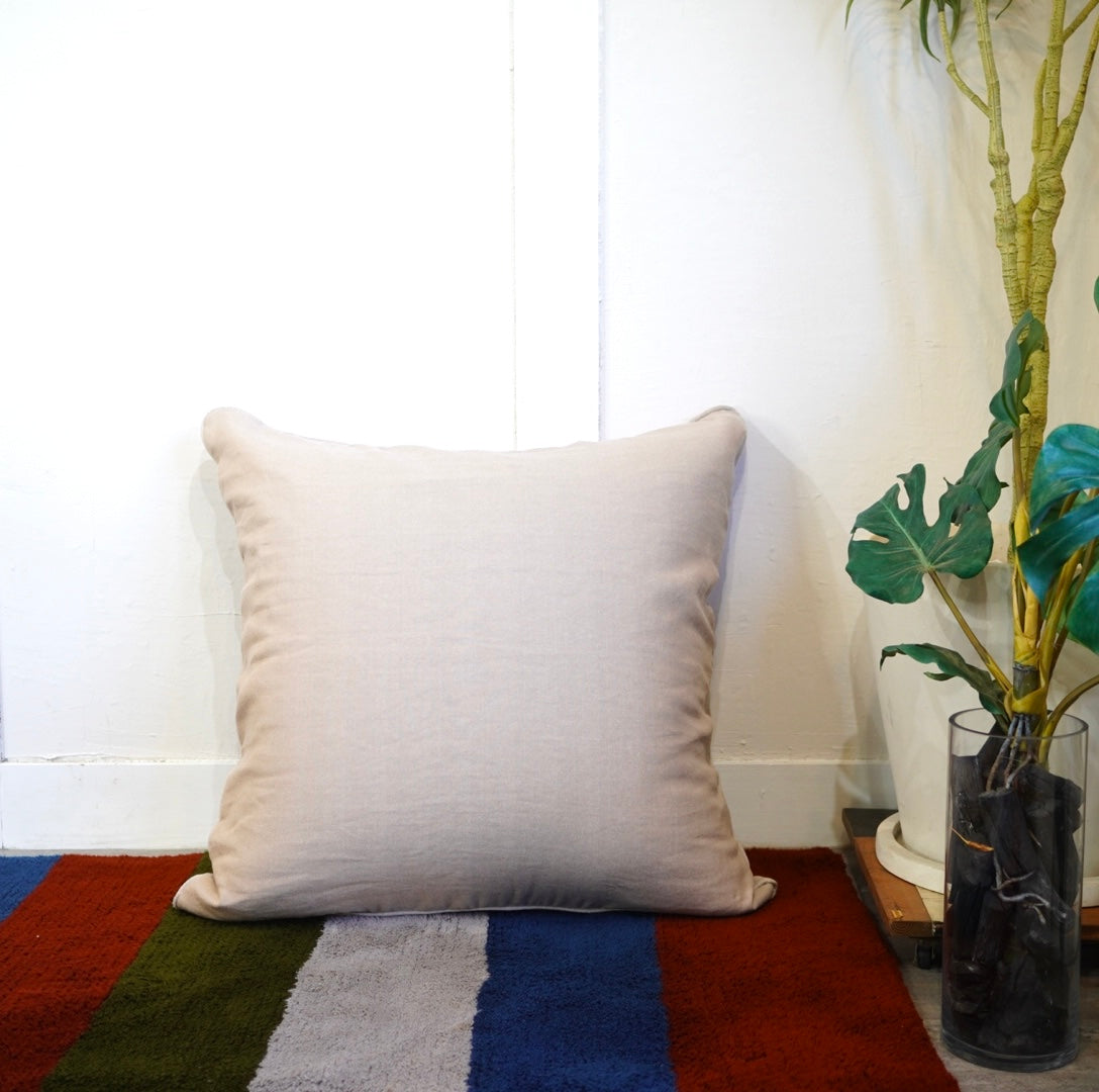 羽毛100% 大きなクッション 75×75 リサイクルダウン&フェザー 羽毛布団から再生100%リサイクル