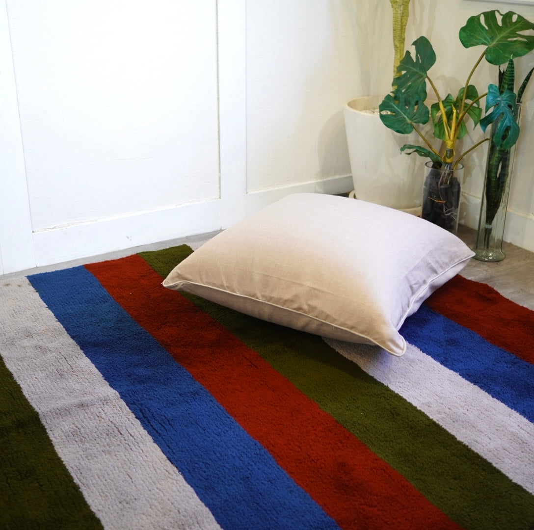 羽毛100% 大きなクッション 75×75 リサイクルダウン&フェザー 羽毛布団から再生100%リサイクル