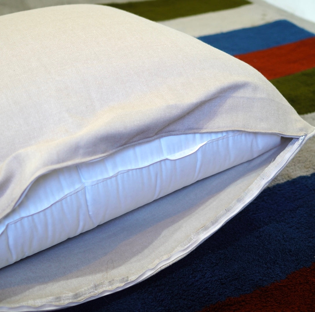 羽毛100% 大きなクッション 75×75 リサイクルダウン&フェザー 羽毛布団から再生100%リサイクル