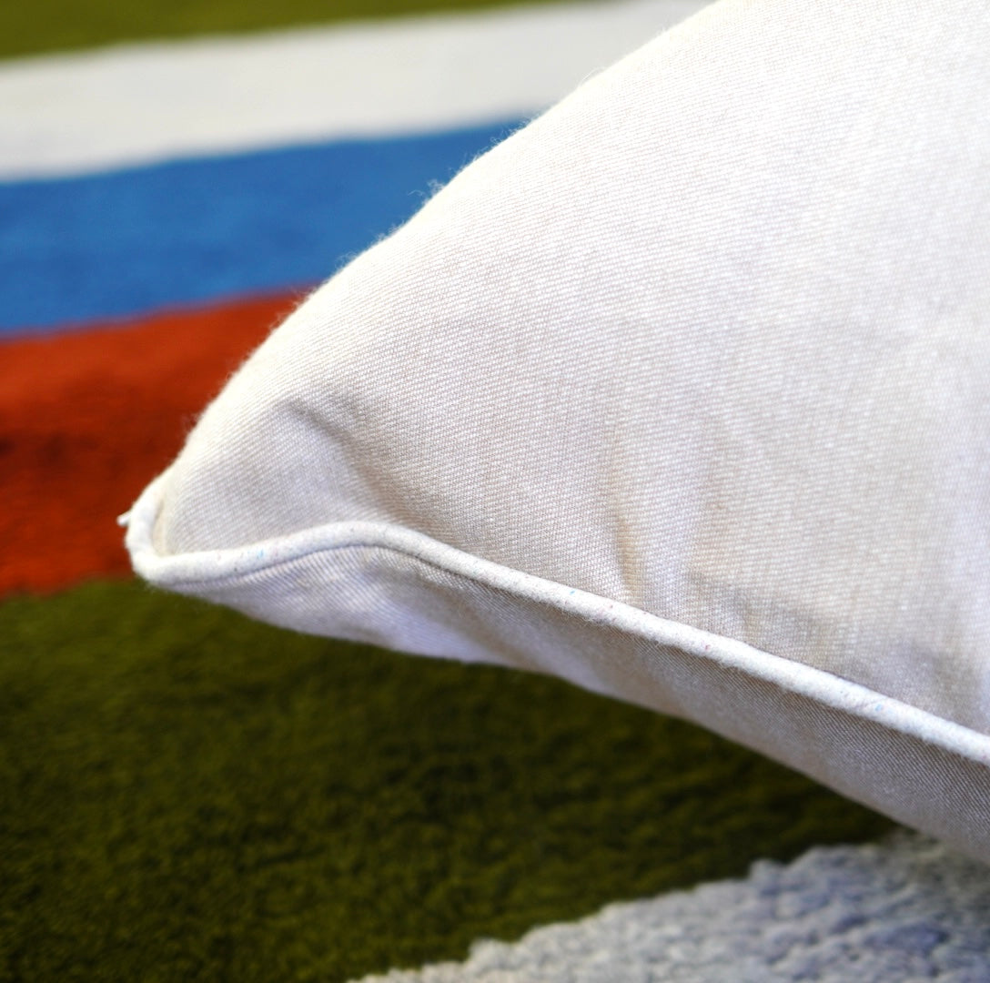 羽毛100% 大きなクッション 75×75 リサイクルダウン&フェザー 羽毛布団から再生100%リサイクル