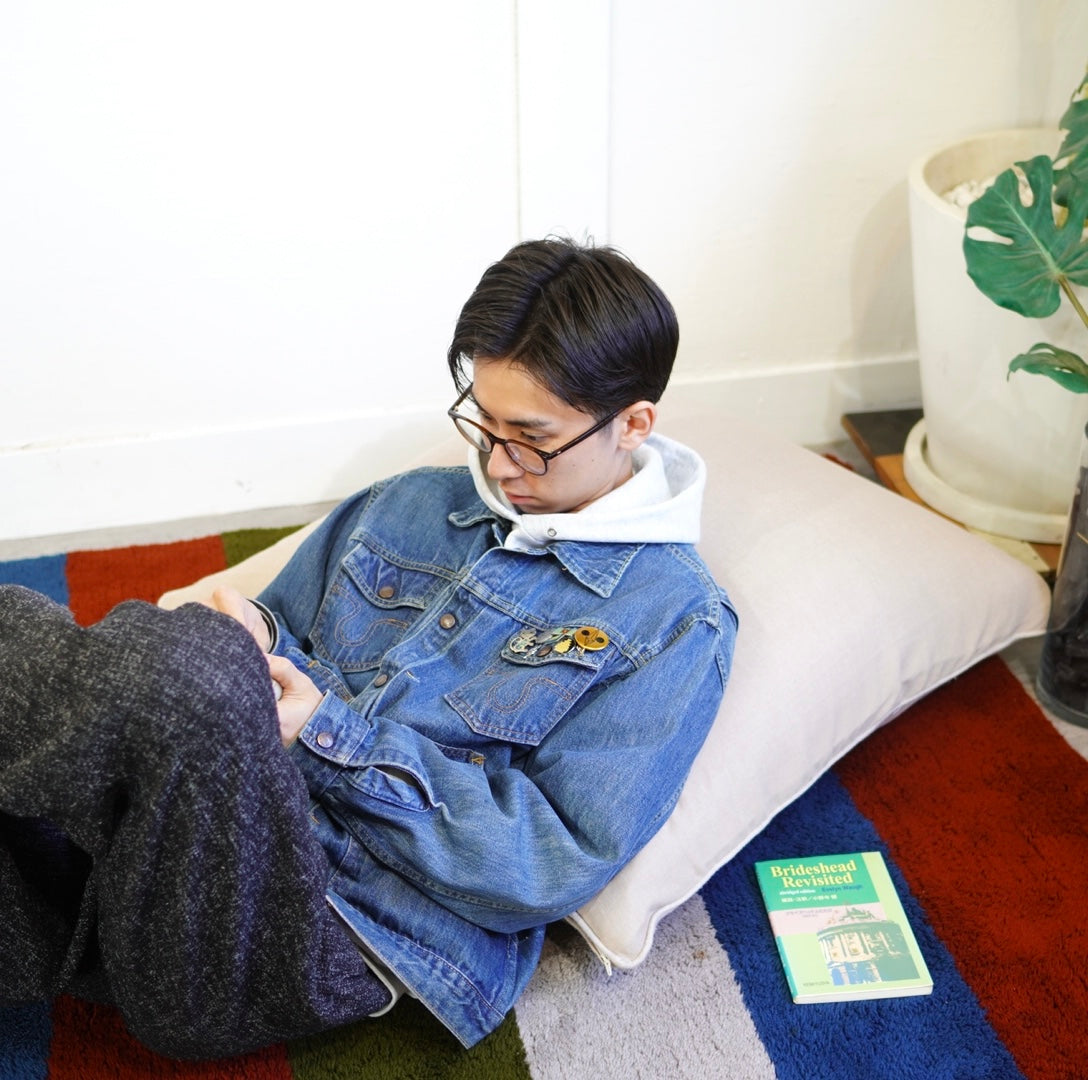 羽毛100% 大きなクッション 75×75 リサイクルダウン&フェザー 羽毛布団から再生100%リサイクル