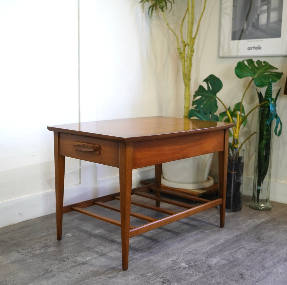 アメリカンヴィンテージ サイドテーブル ミッドセンチュリー ウォールナット