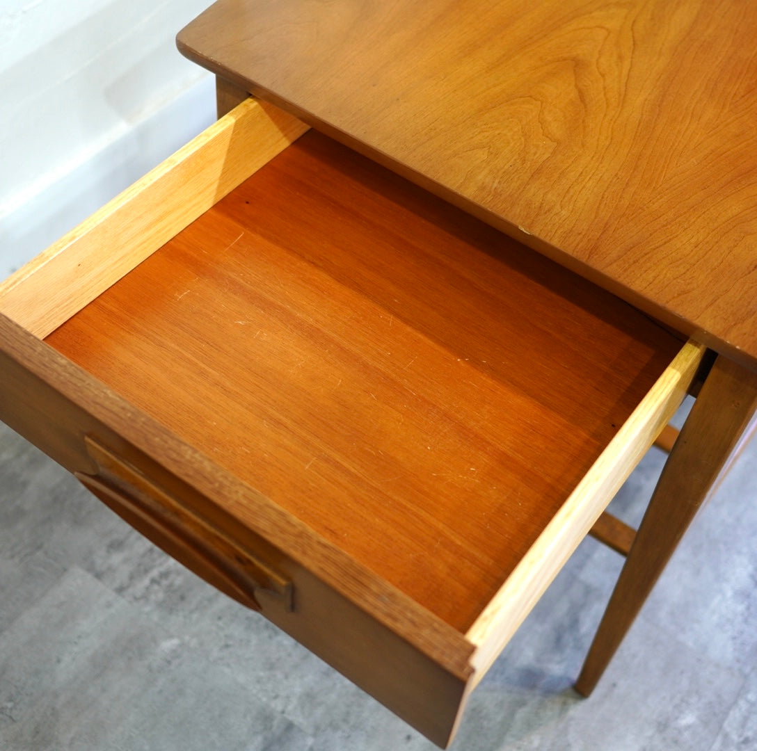 アメリカンヴィンテージ サイドテーブル ミッドセンチュリー ウォールナット