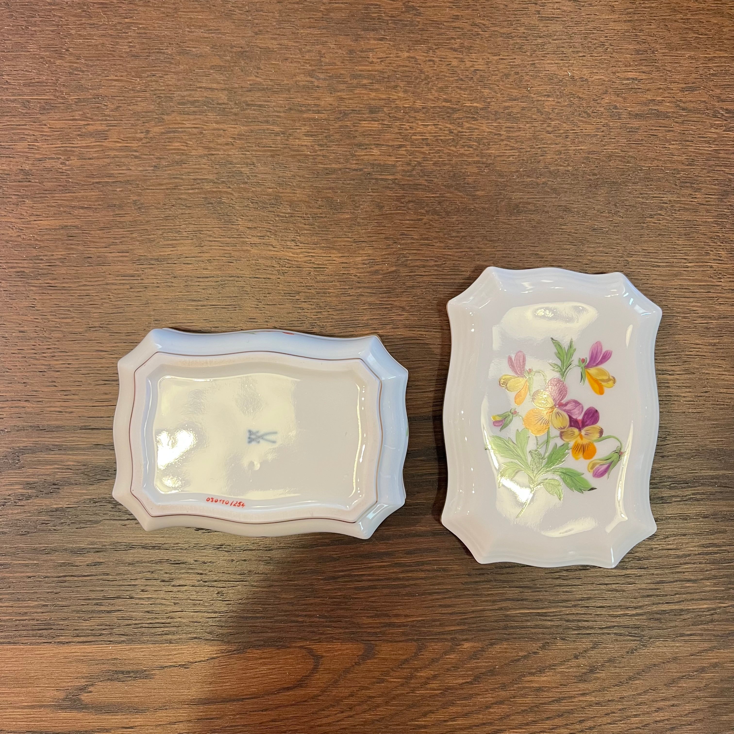 マイセン / Meissen 小物入れ スミレ 花