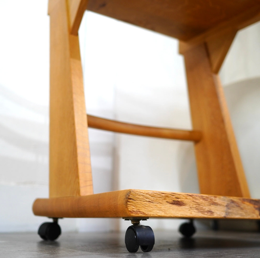 ナラ無垢材 サイドテーブル キャスター付き