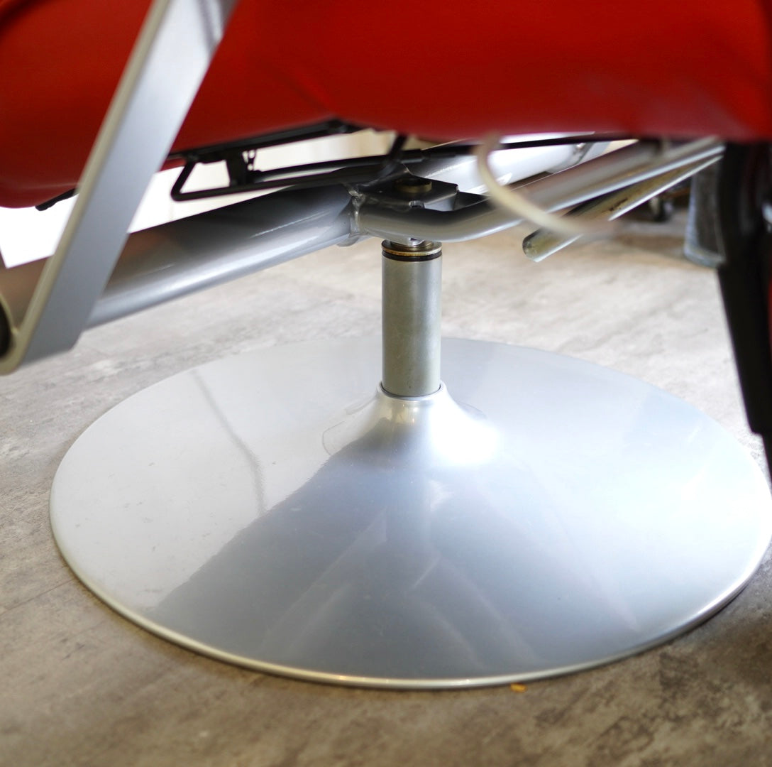 ケベ / KEBE リクライニングチェア フットレスト付 デンマーク