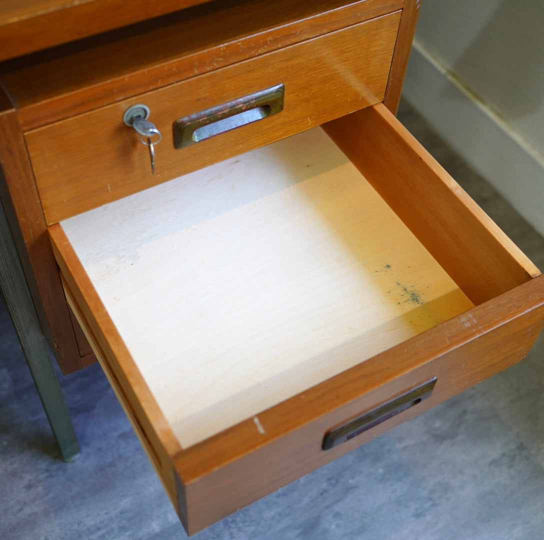 ジャパンヴィンテージ 両袖デスク エグゼクティブデスク チーク 1970年代