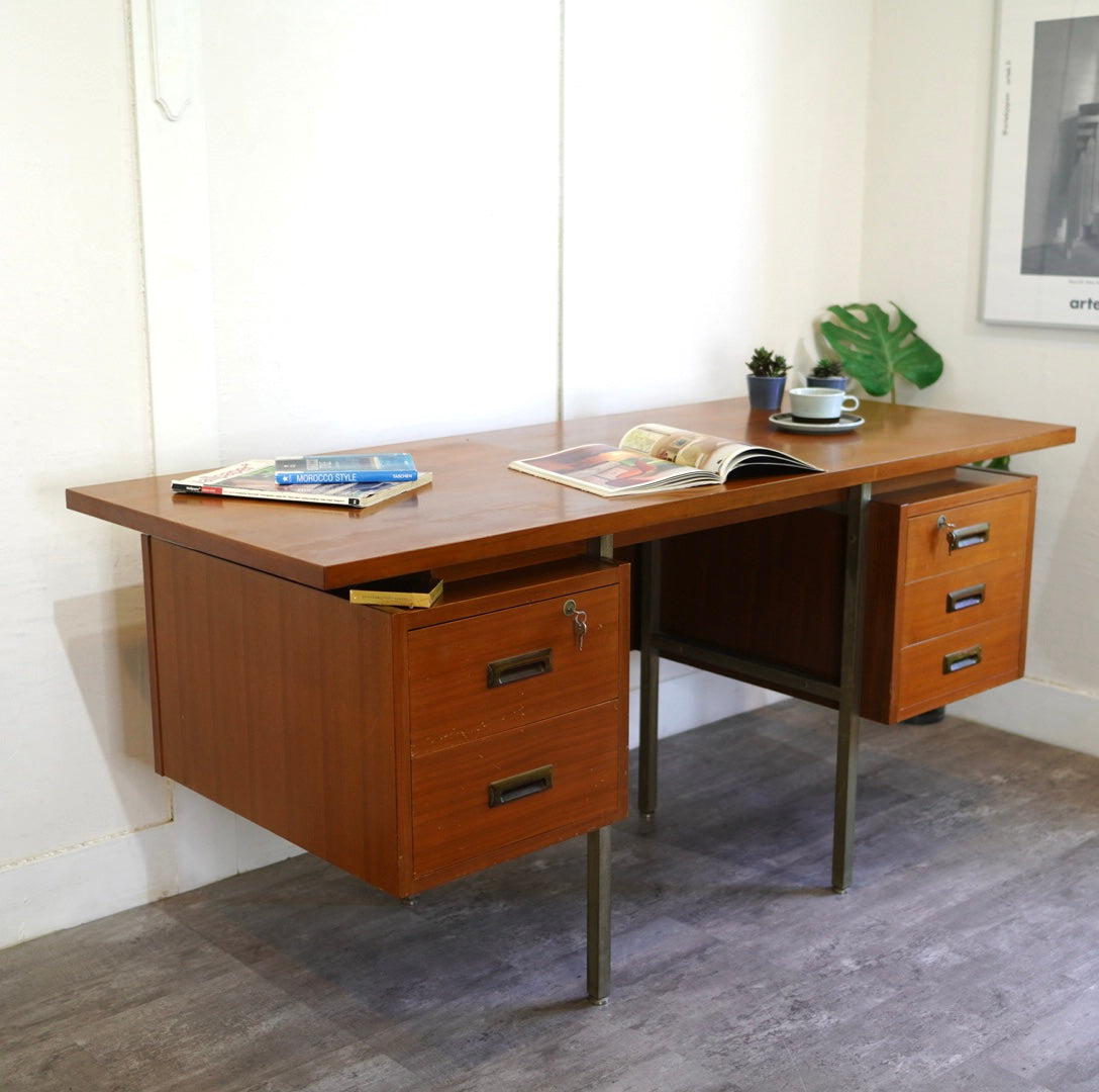 ジャパンヴィンテージ 両袖デスク エグゼクティブデスク チーク 1970年代