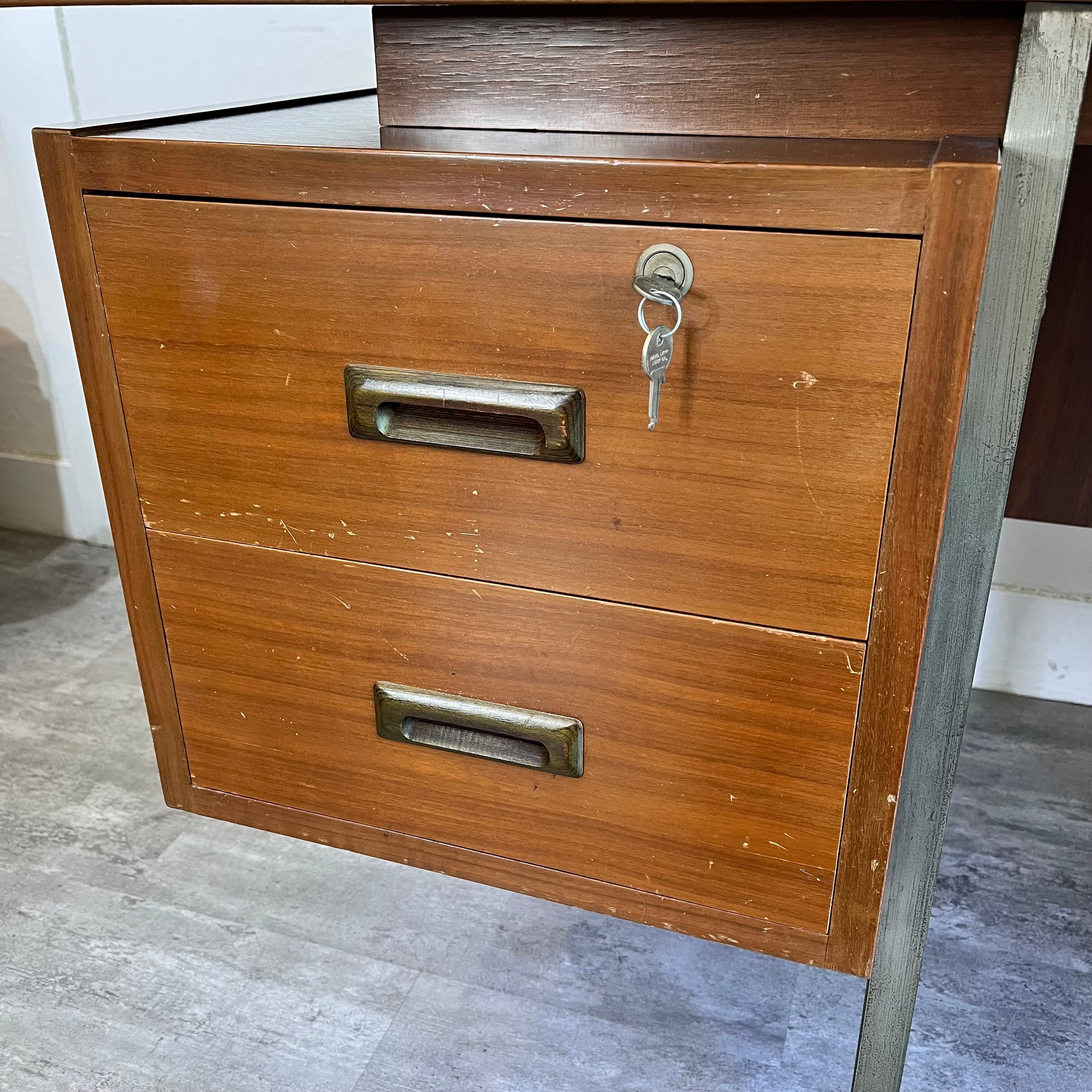 ジャパンヴィンテージ 両袖デスク エグゼクティブデスク チーク 1970年代