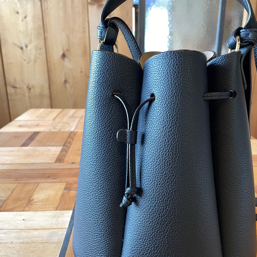 【古着】ポレーヌ / Polène カヌレバッグ Numéro Huit ブラック 本革バッグ 巾着レザーショルダーバッグ