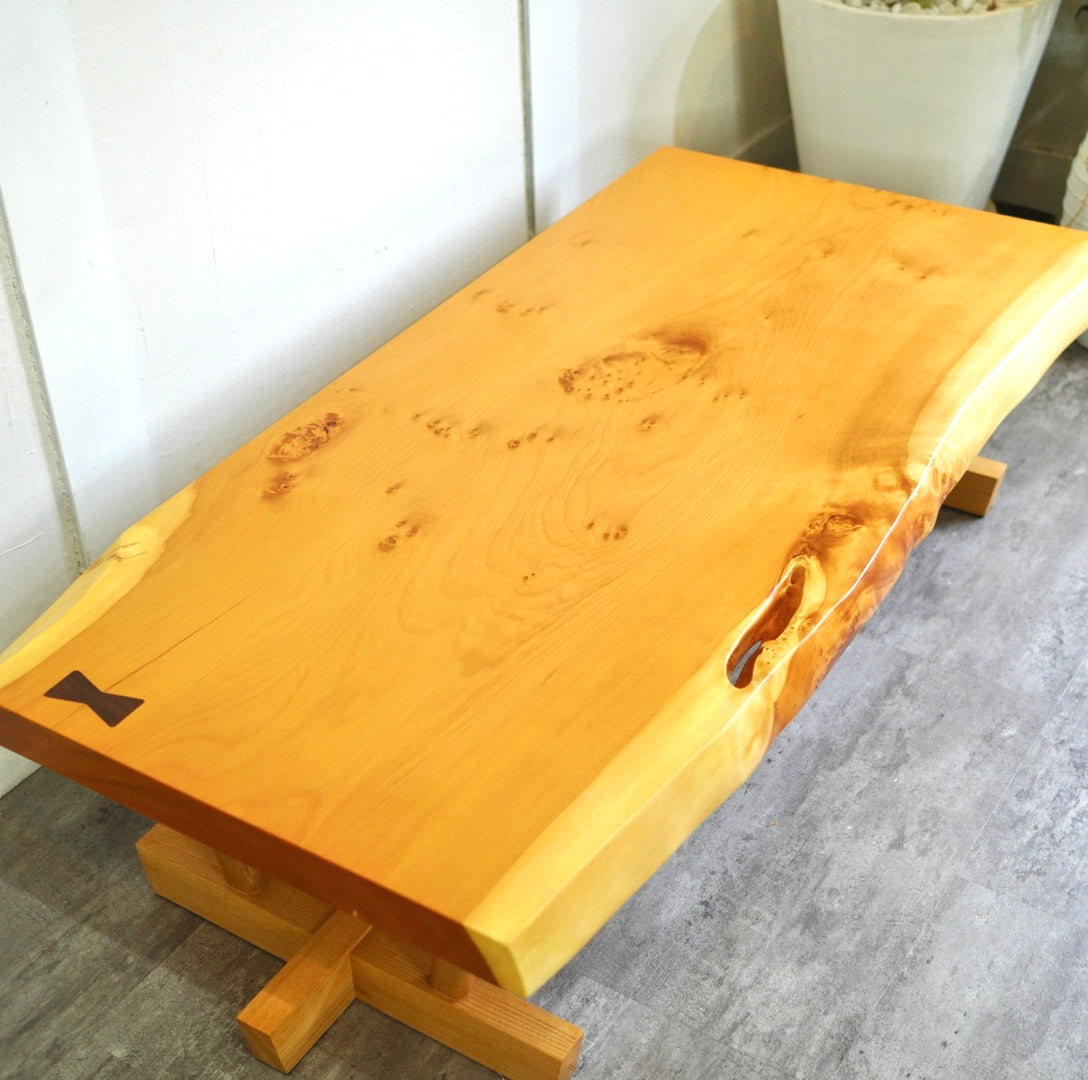 一枚板 ローテーブル イチョウ 和モダン センターテーブル 幅132cm