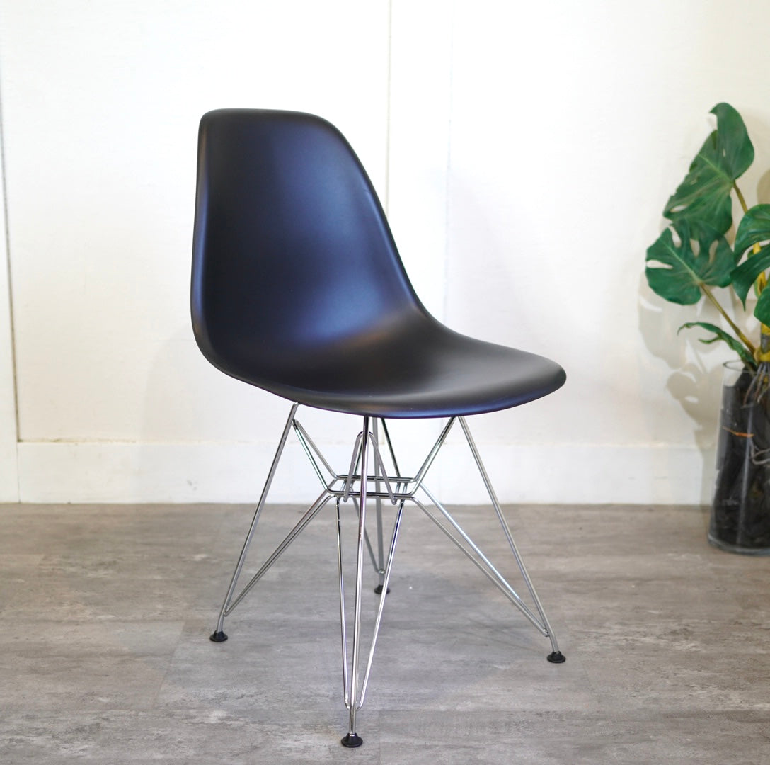ハーマンミラー / Herman Miller ヴィトラ / vitra サイドシェルチェア ブラック チャールズ&レイ・イームズ ワイヤーベース