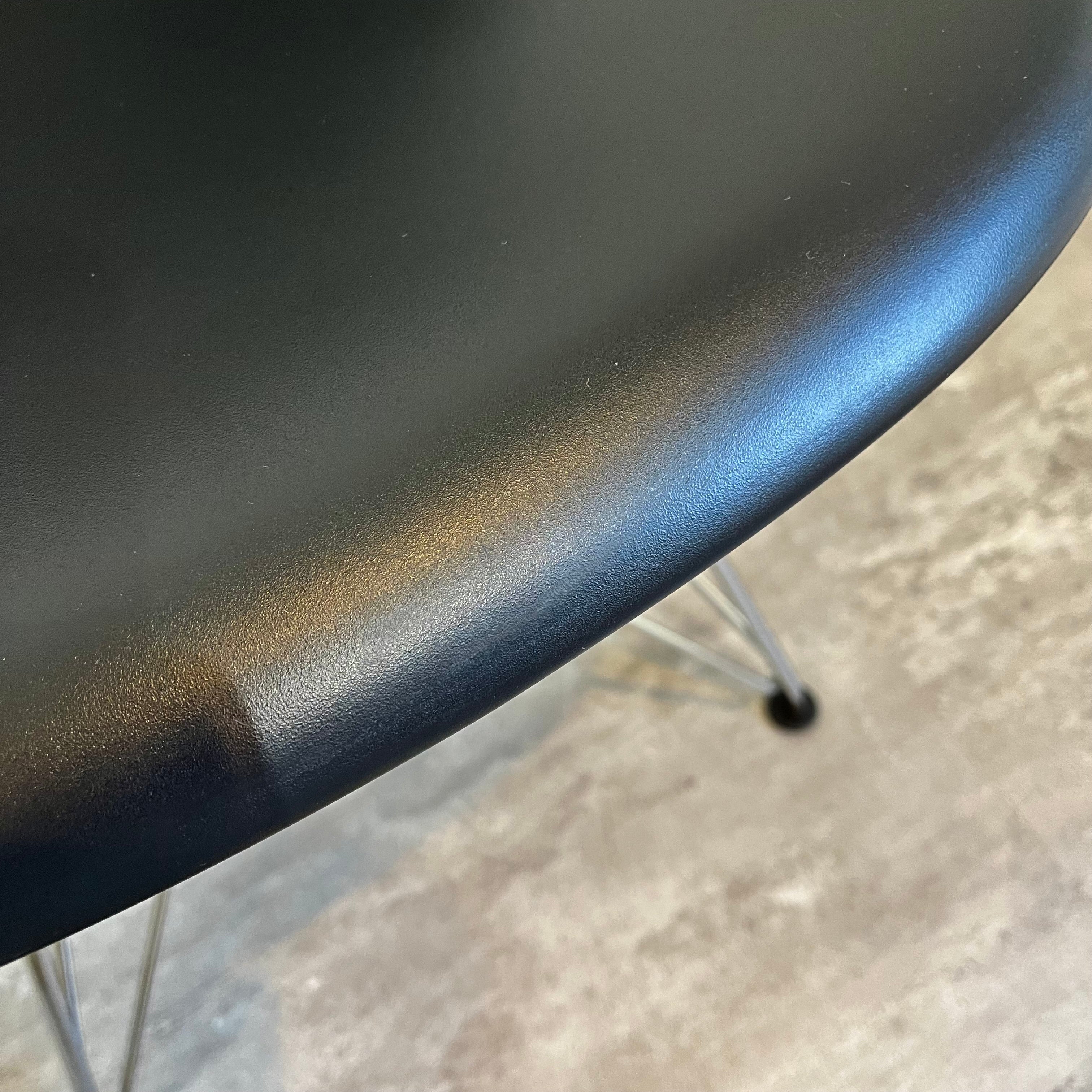 ハーマンミラー / Herman Miller ヴィトラ / vitra サイドシェルチェア ブラック チャールズ&レイ・イームズ ワイヤーベース