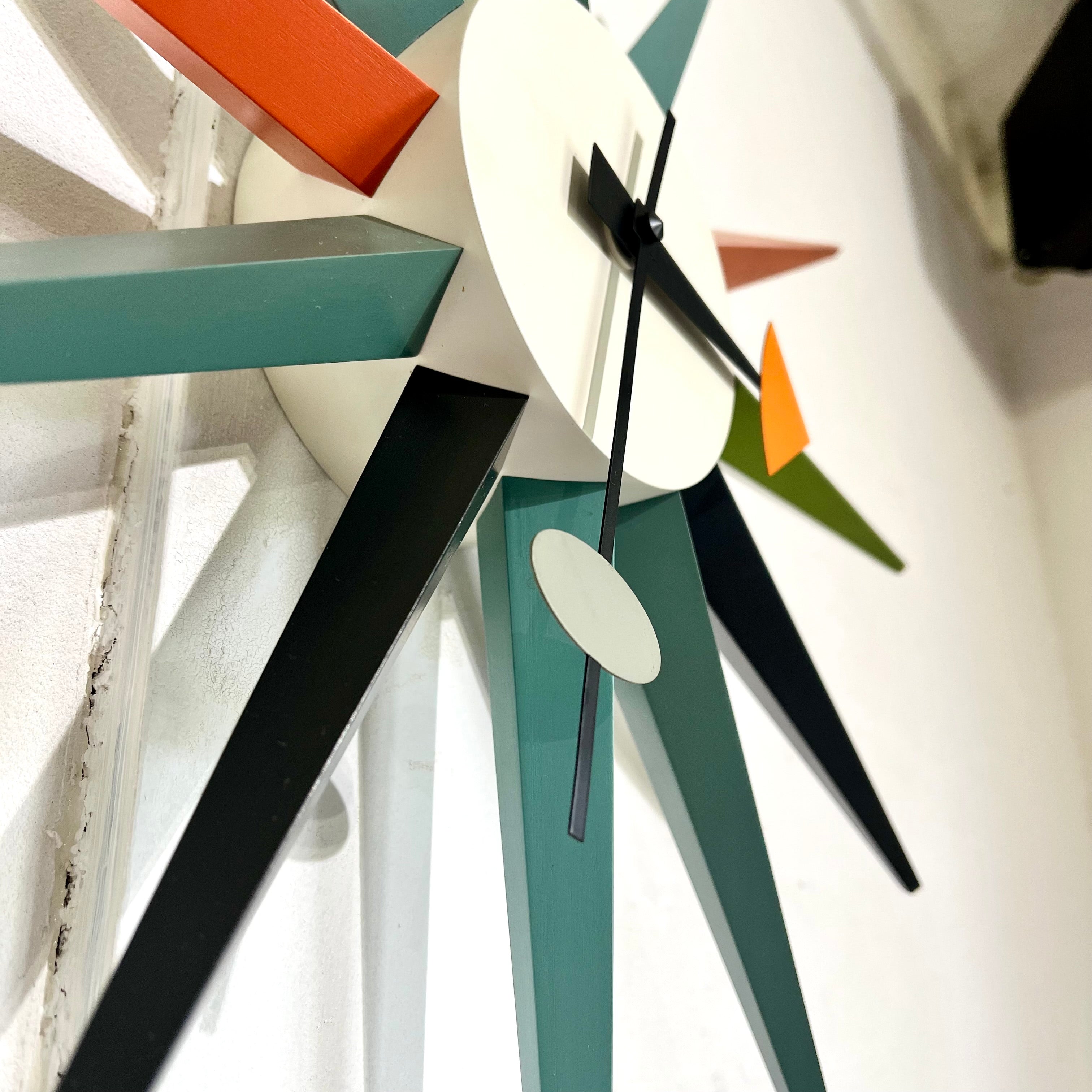 ヴィトラ / Vitra サンバースト / Sunburst Clock マルチカラー 掛け時計