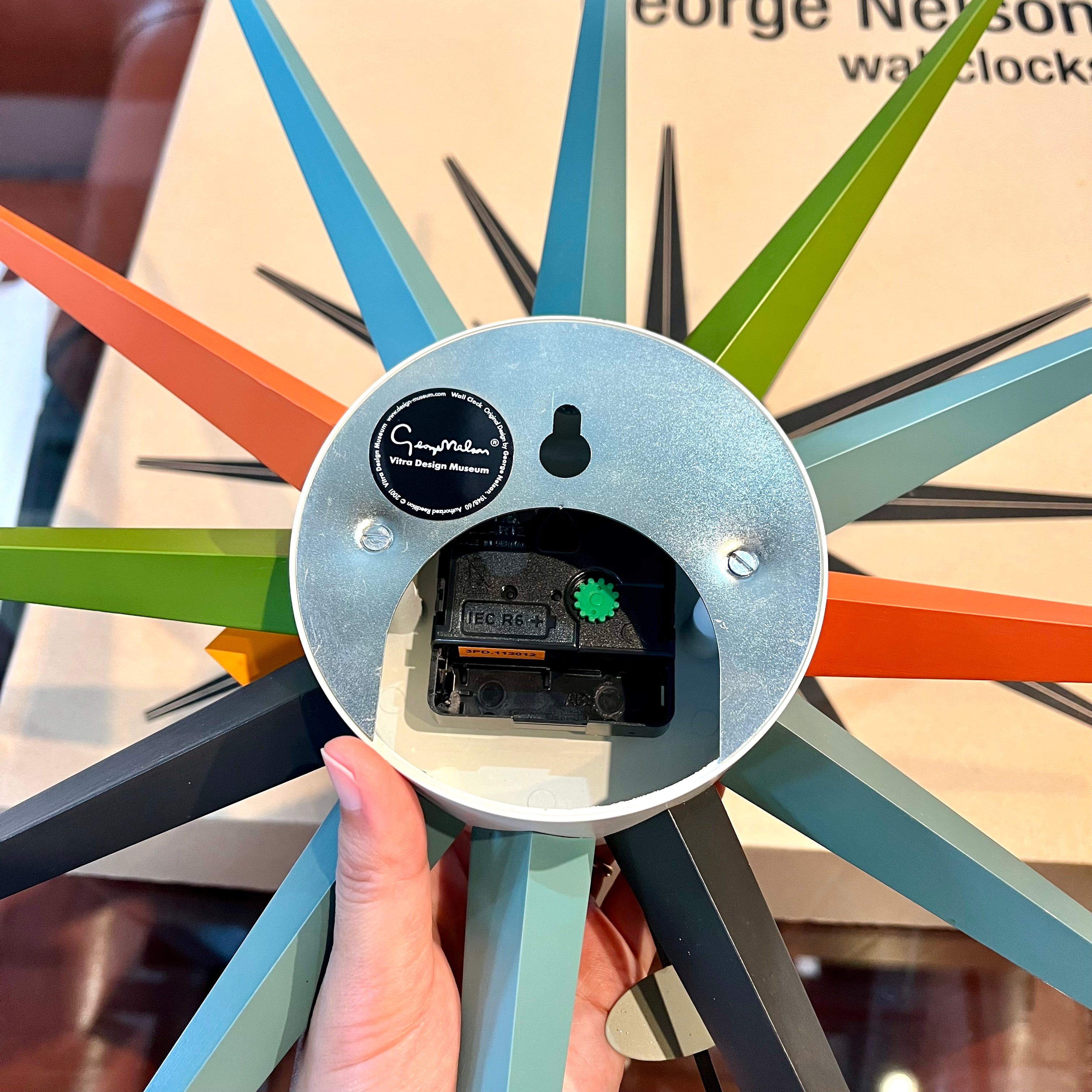 ヴィトラ / Vitra サンバースト / Sunburst Clock マルチカラー 掛け時計