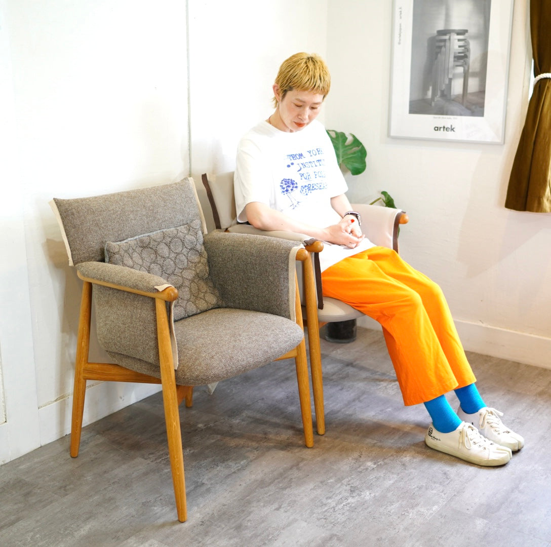 カールハンセン&サン / Carl Hansen & Søn エンブレイスアームチェア/Embrace ArmChair イーオス/EOOS