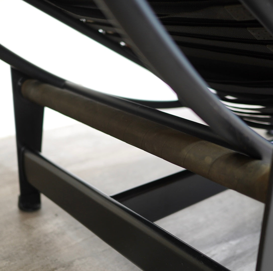 カッシーナ / Cassina LC4 シェーズ ロング ル・コルビュジェ 4 CHAISE LONGUE A REGLAGE CONTINU,DURABLE