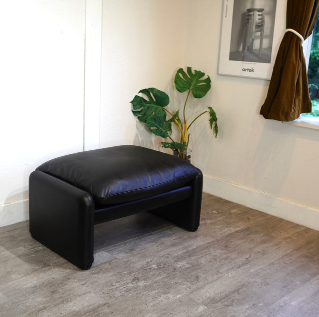 カッシーナ / Cassina 675-OT マラルンガ 本革 オットマン ヴィコ・マジストレッティ