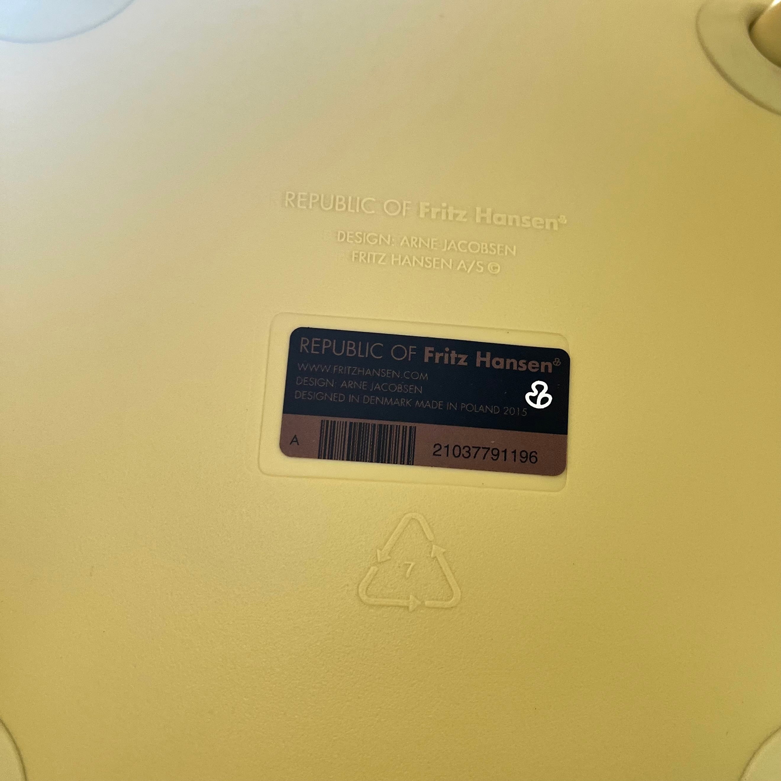 フリッツ・ハンセン / FRITZ HANSEN 3110 ドロップチェア/Drop アルネ・ヤコブセン