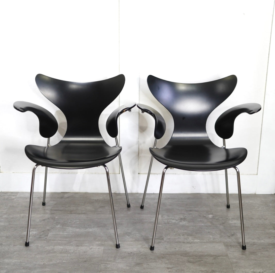 フリッツ・ハンセン / FRITZ HANSEN リリーチェア / LILY chair アーム付 アルネ・ヤコブセン 北欧