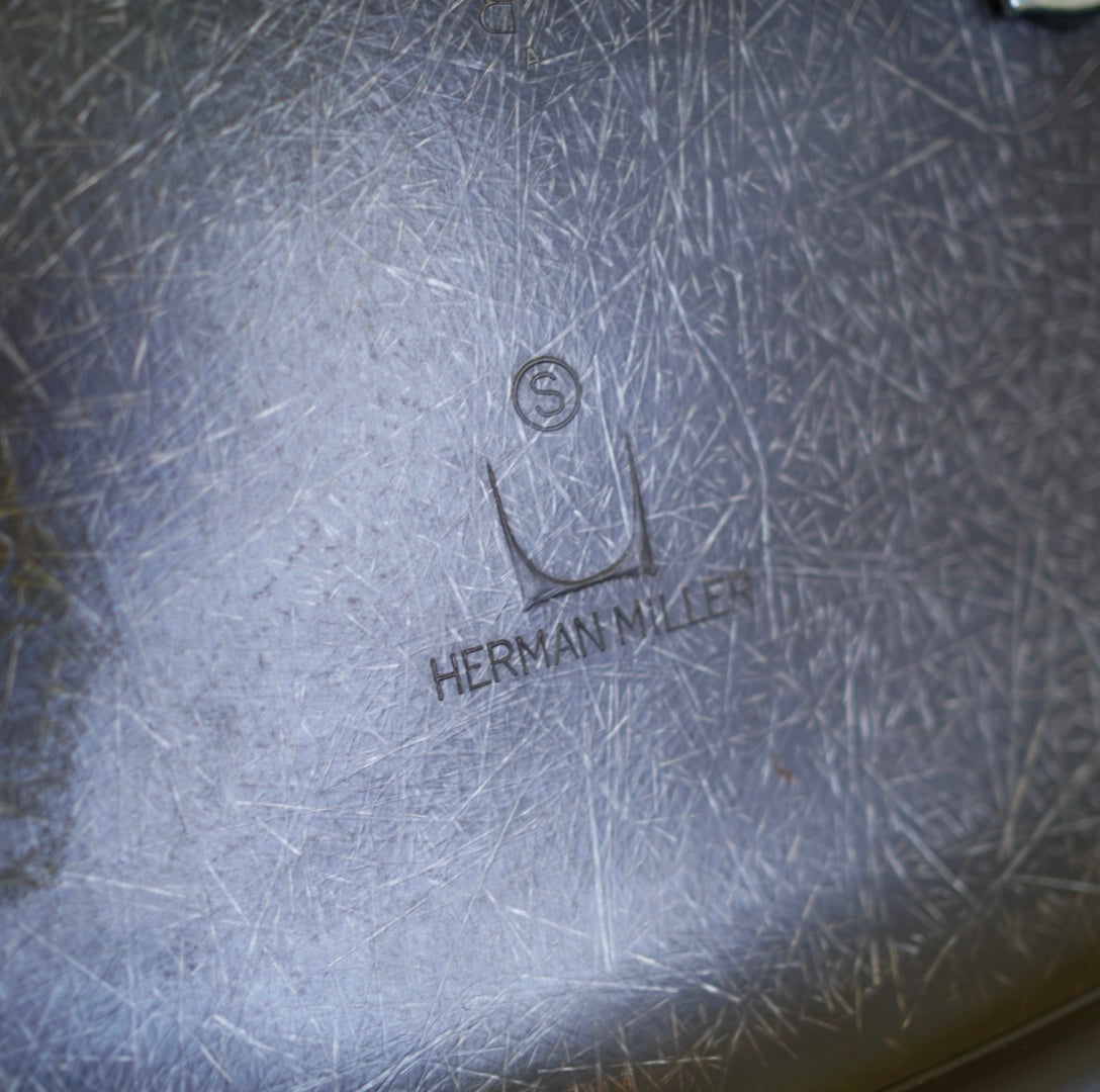 ハーマンミラー / Herman Miller サイドシェルチェア ナウガレザー チャールズ&レイ・イームズ ヴィンテージ