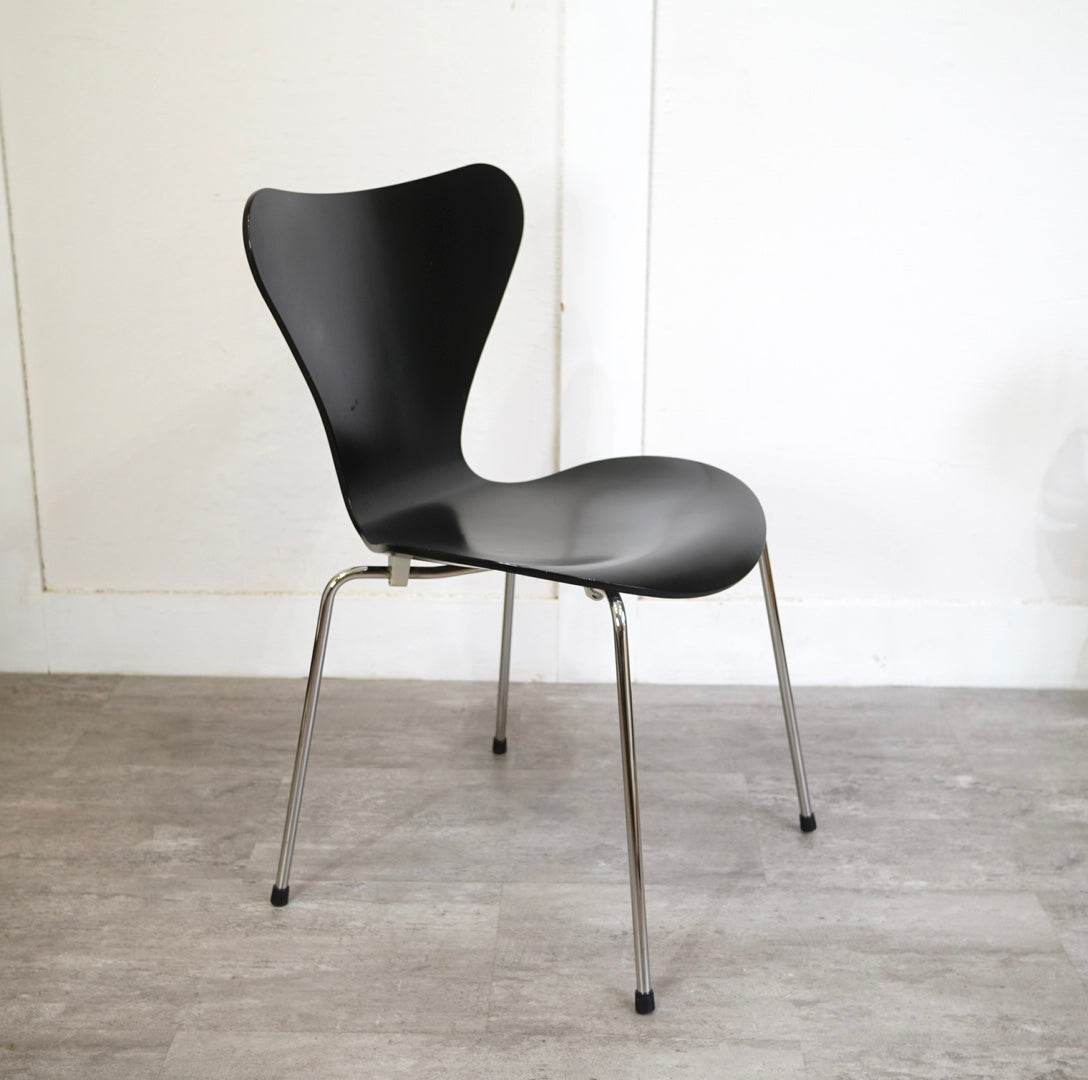 フリッツハンセン / FRITZ HANSEN セブンチェア / sevenchair ラッカー ブラック アルネ・ヤコブセン