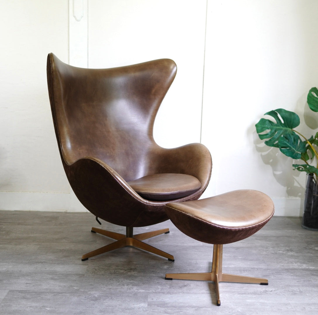 フリッツハンセン / FRITZ HANSEN エッグチェア / EGG 50周年アニバーサリー フットスツール付き アルネ・ヤコブセン 本革 北欧 デンマーク