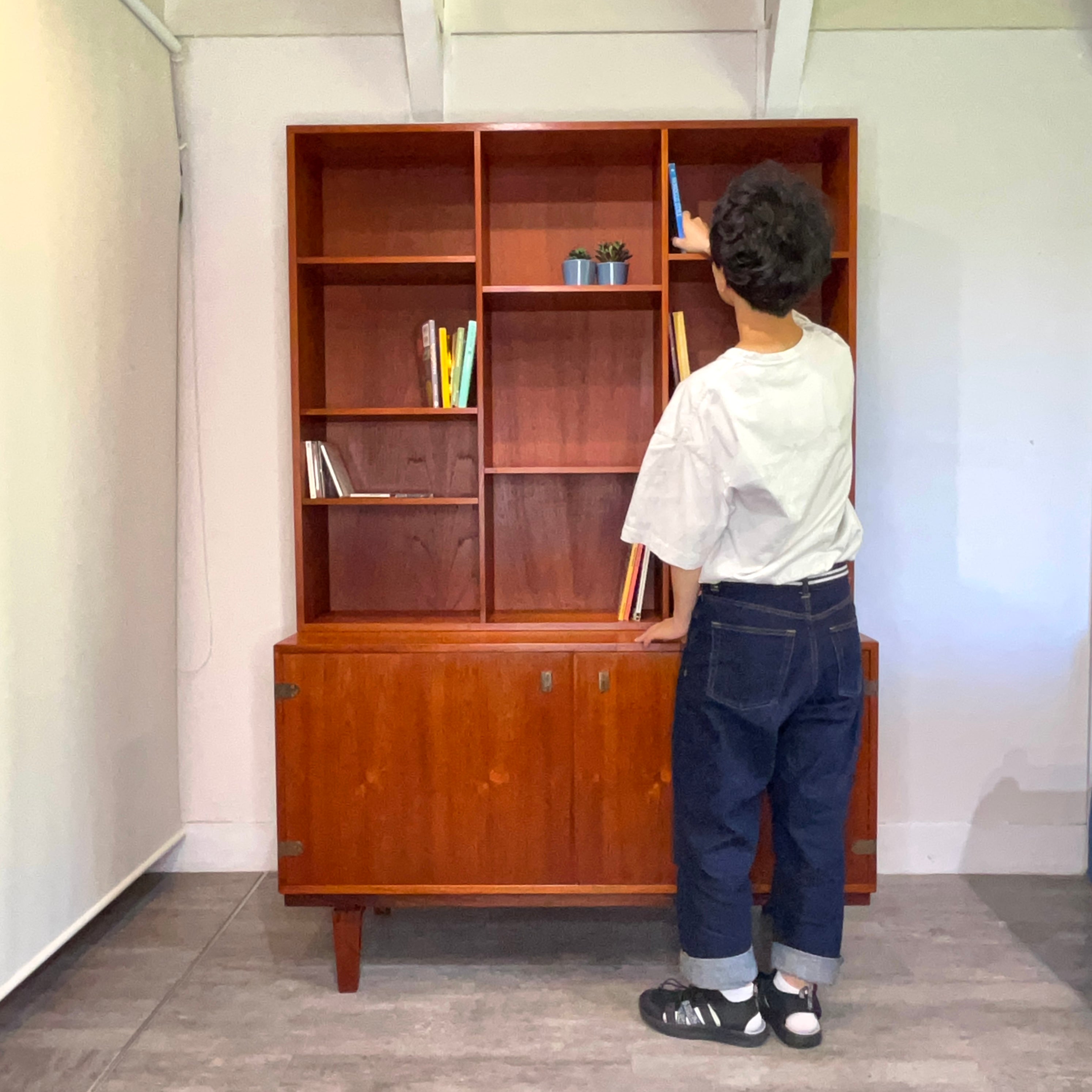 Lovig dansk design ヴィンテージ ブックシェルフキャビネット Peter Løvig Nielsen 1960年代デンマーク