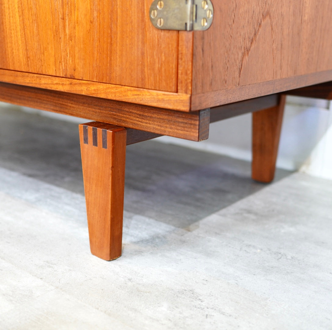 Lovig dansk design ヴィンテージ ブックシェルフキャビネット Peter Løvig Nielsen 1960年代デンマーク