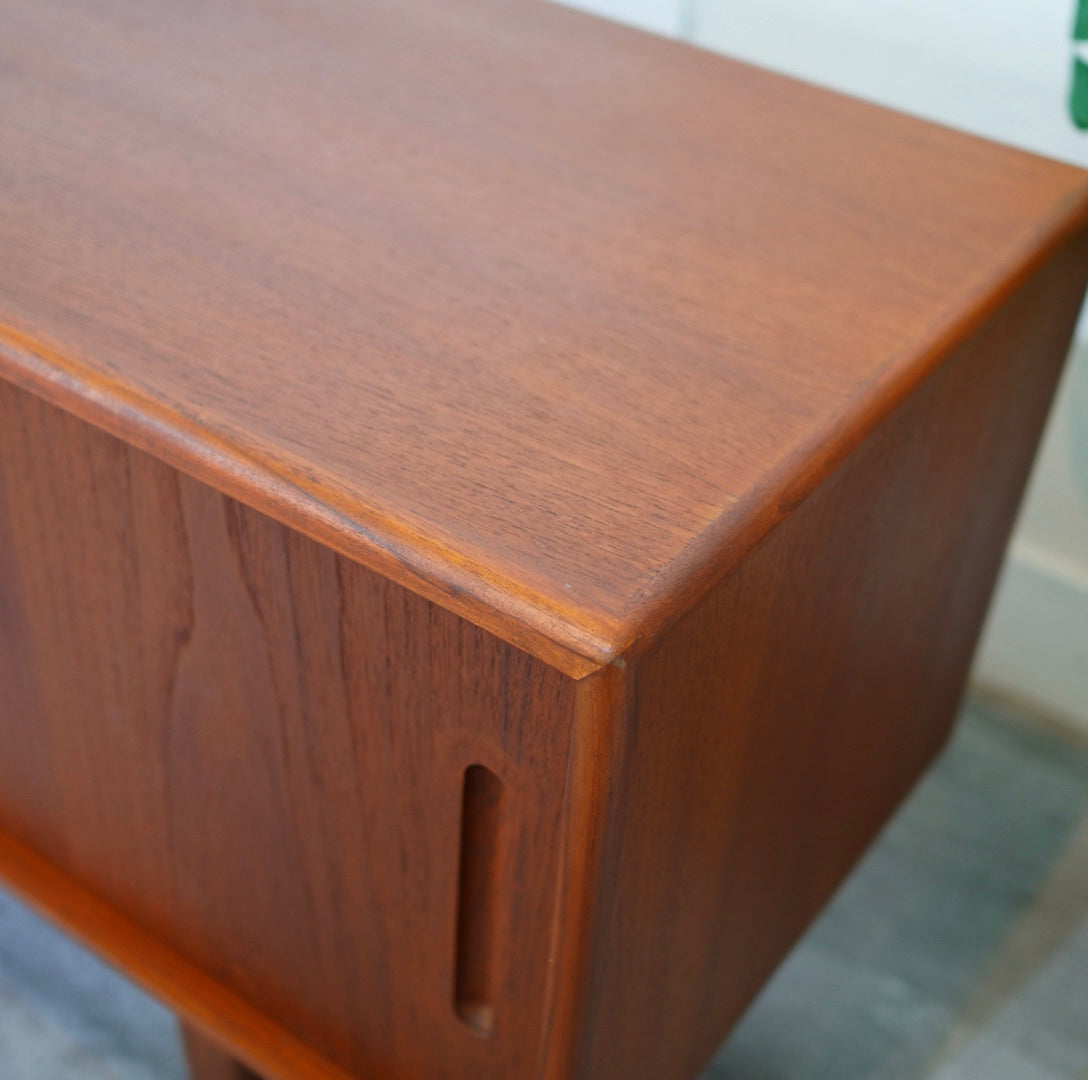 クロッケン / Klloken テレビボード02 北欧ヴィンテージスタイル チーク